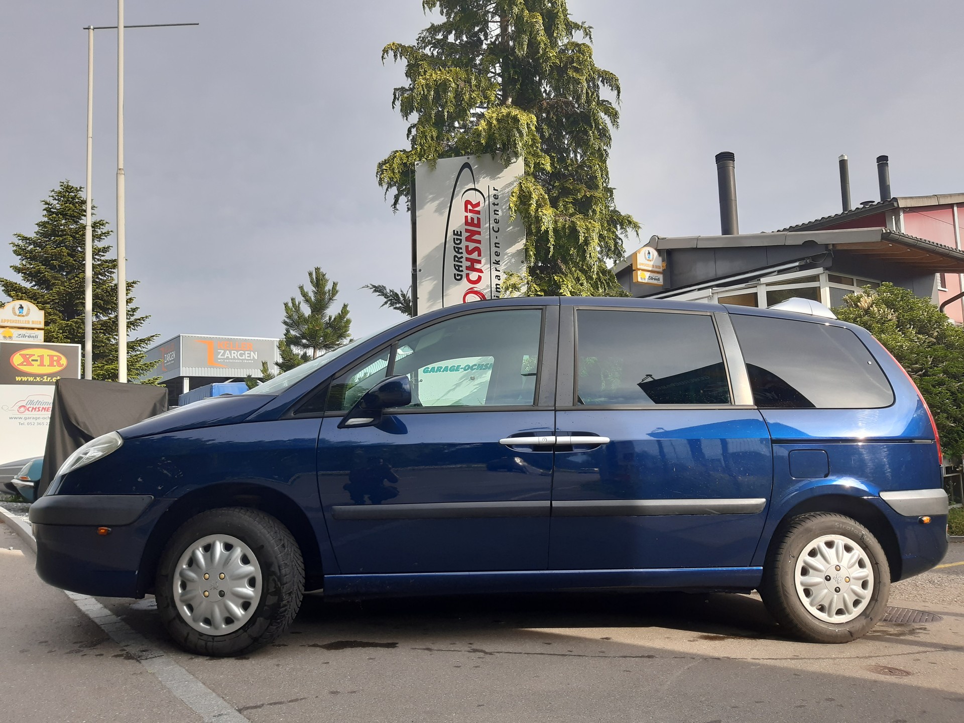 CITROEN C8 2.0 16V Essentiel (X)-showroom-element-1