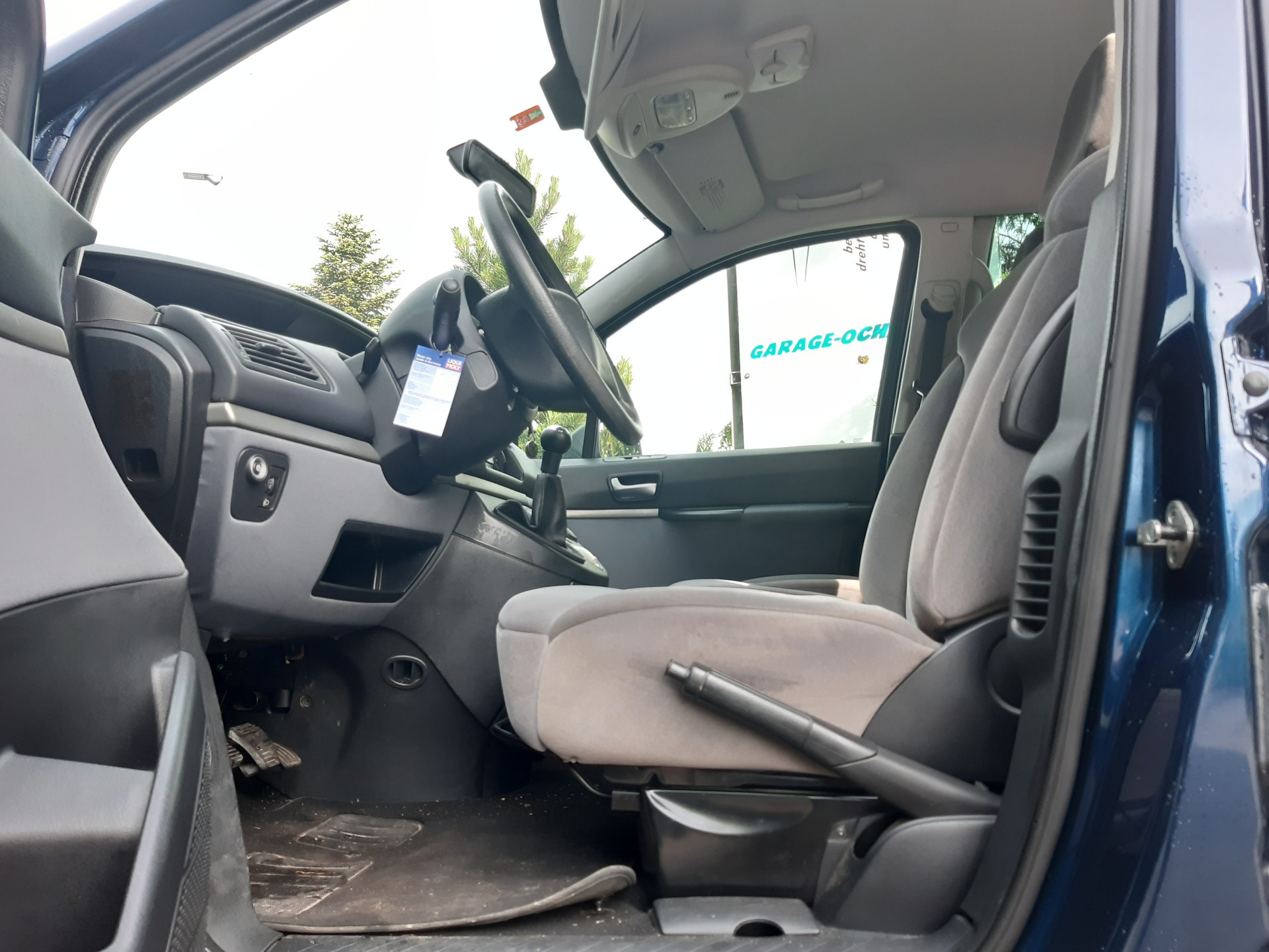 CITROEN C8 2.0 16V Essentiel (X)-image-7