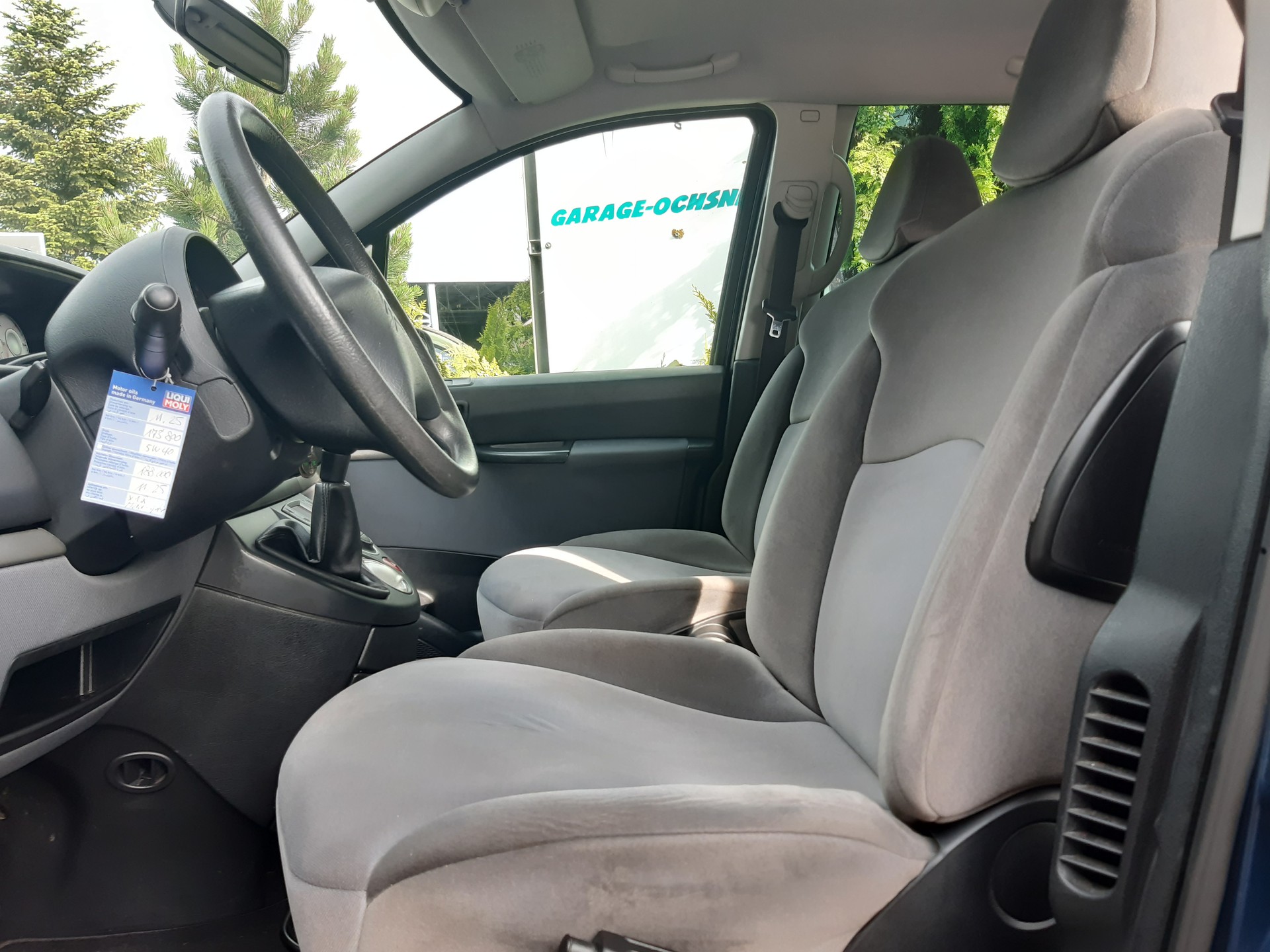 CITROEN C8 2.0 16V Essentiel (X)-image-6