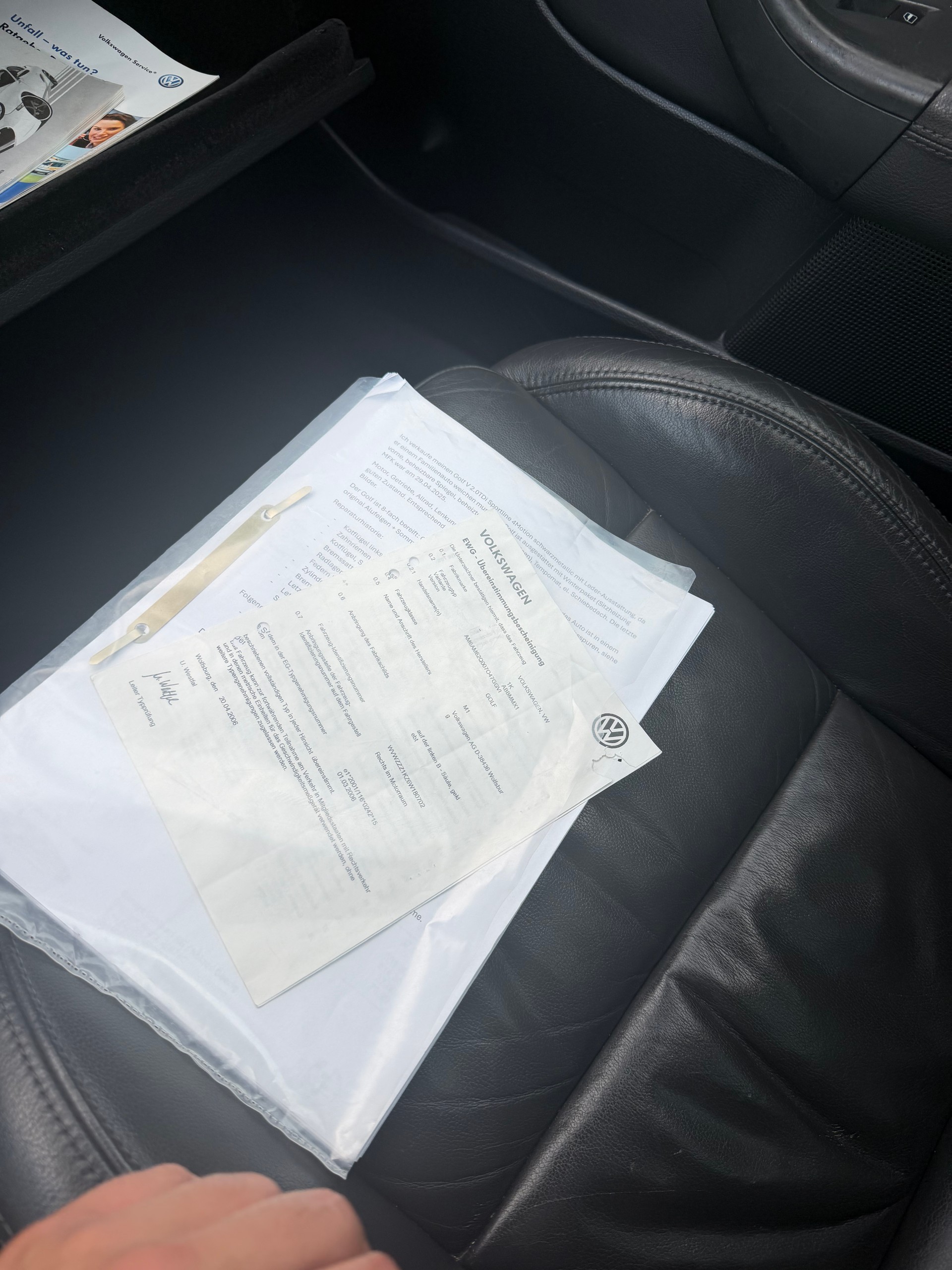 VW Golf 2.0 TDI Comfortline 4Motion-image-12