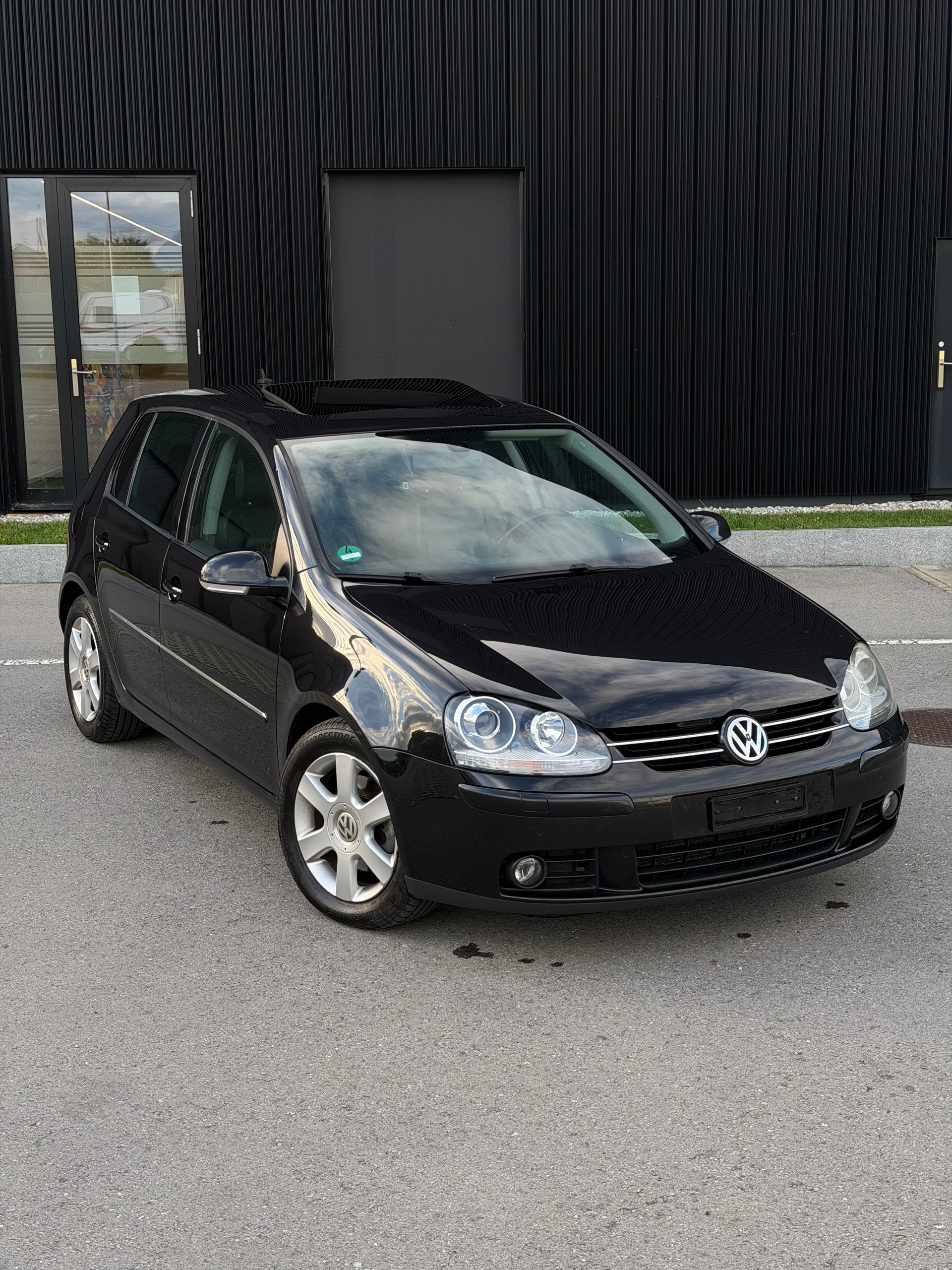 VW Golf 2.0 TDI Comfortline 4Motion-image-14