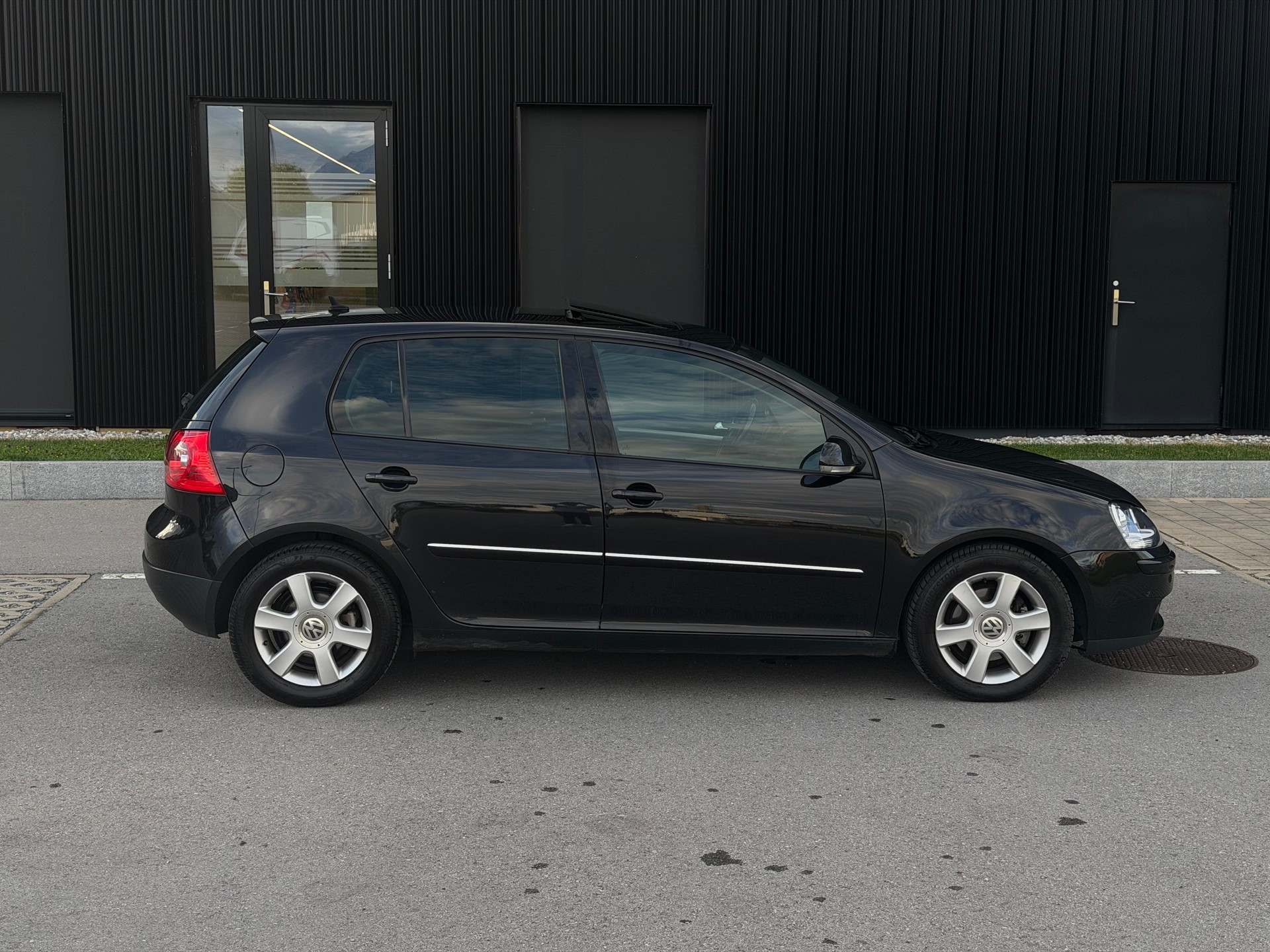 VW Golf 2.0 TDI Comfortline 4Motion-image-4