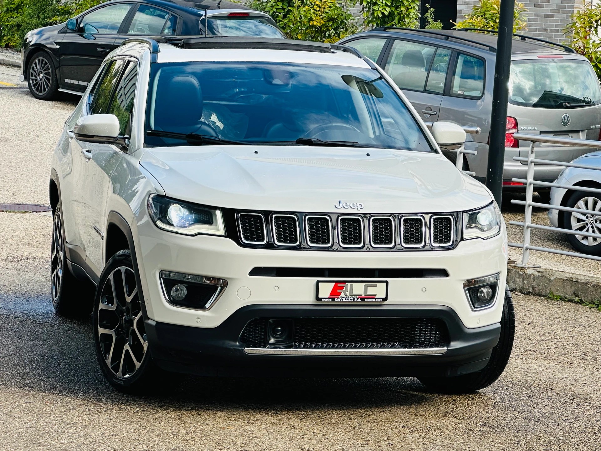 JEEP Compass 1.4 Turbo Limited AWD 9ATX-showroom-element-1