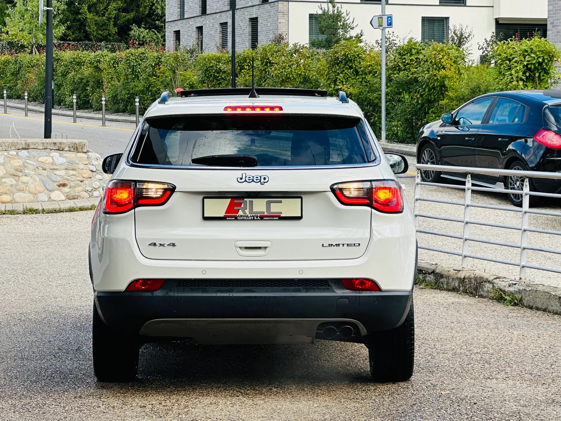 JEEP Compass 1.4 Turbo Limited AWD 9ATX-image-5