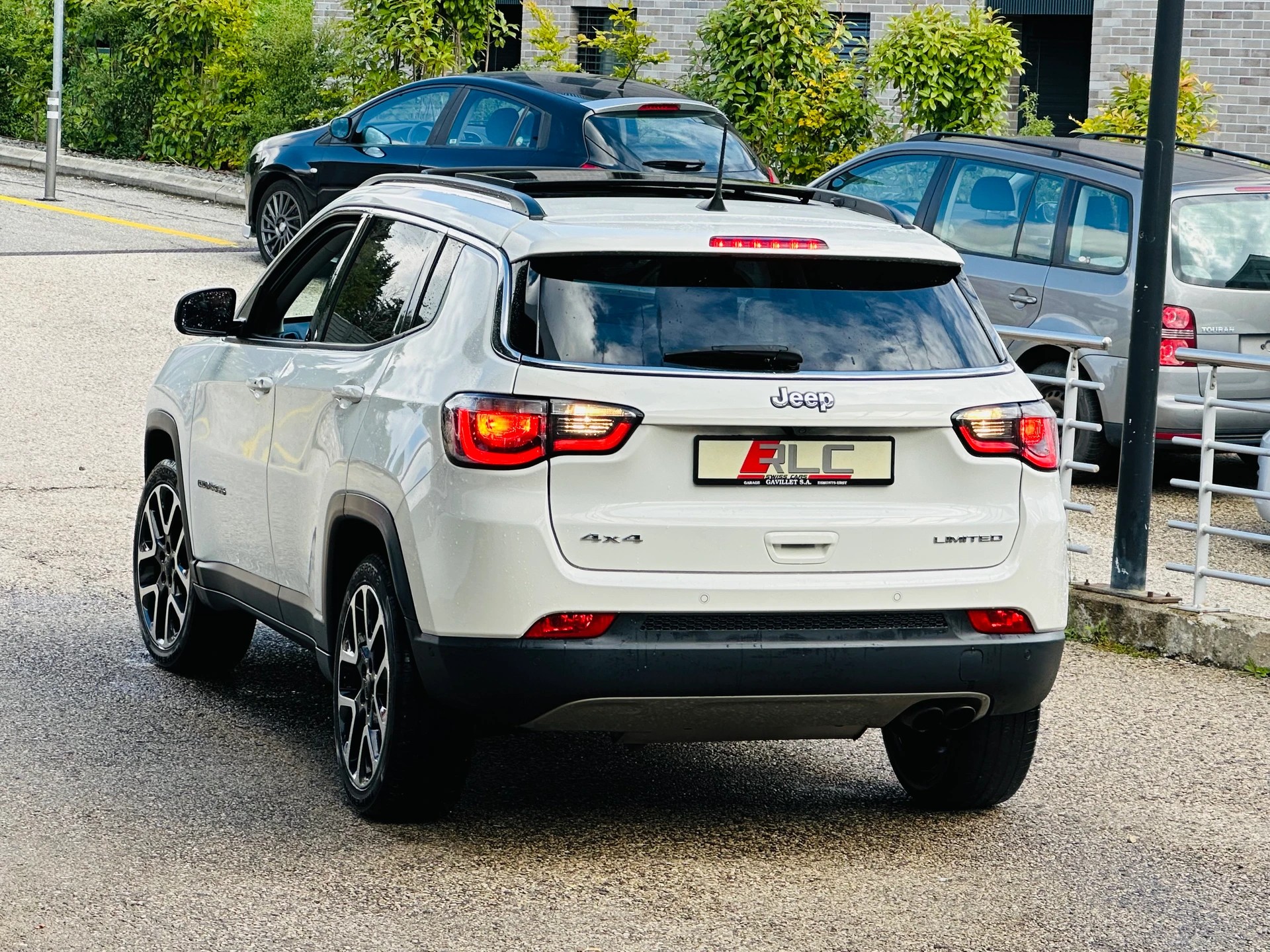 JEEP Compass 1.4 Turbo Limited AWD 9ATX-image-4