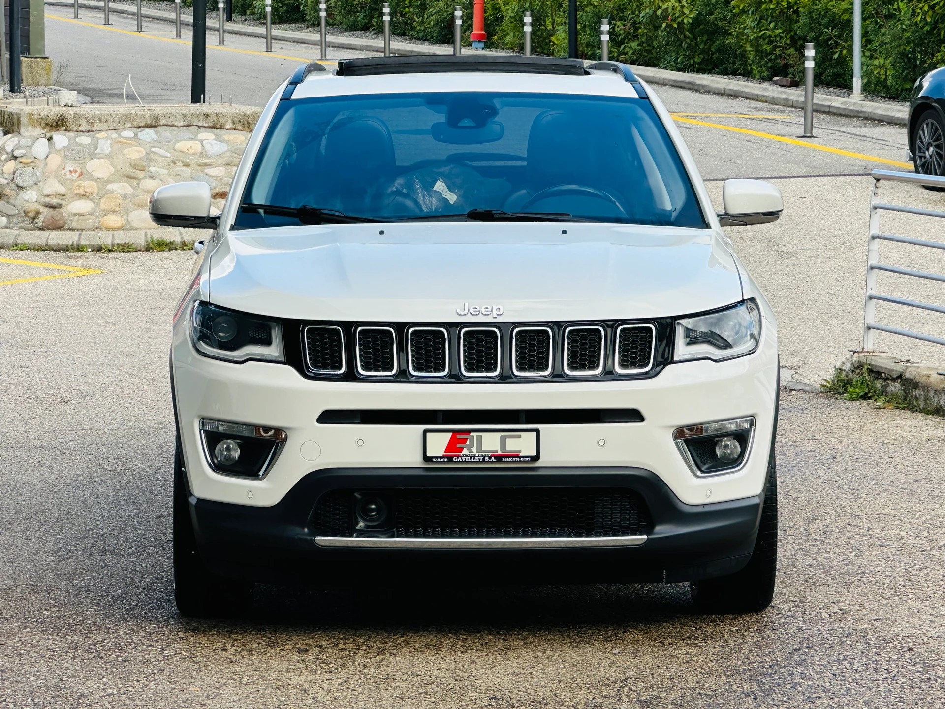 JEEP Compass 1.4 Turbo Limited AWD 9ATX-showroom-element-3