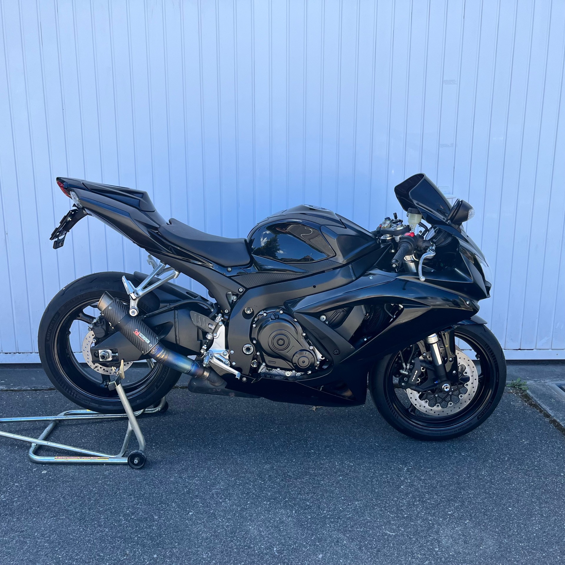 SUZUKI GSX-R 600 K8-image-6