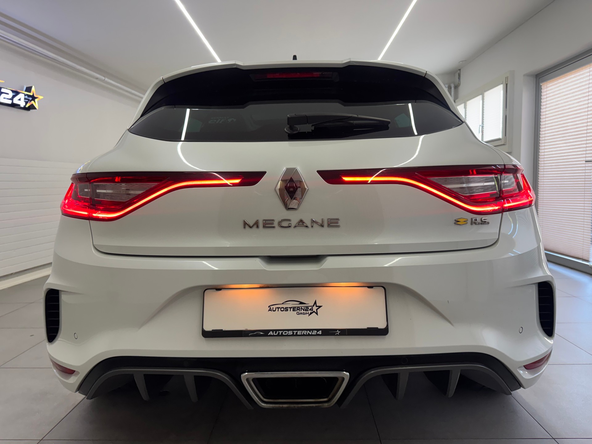 RENAULT Mégane Trophy 300 EDC*CH-Fahrzeug*Panoramadach*Frisch MFK*-showroom-element-3