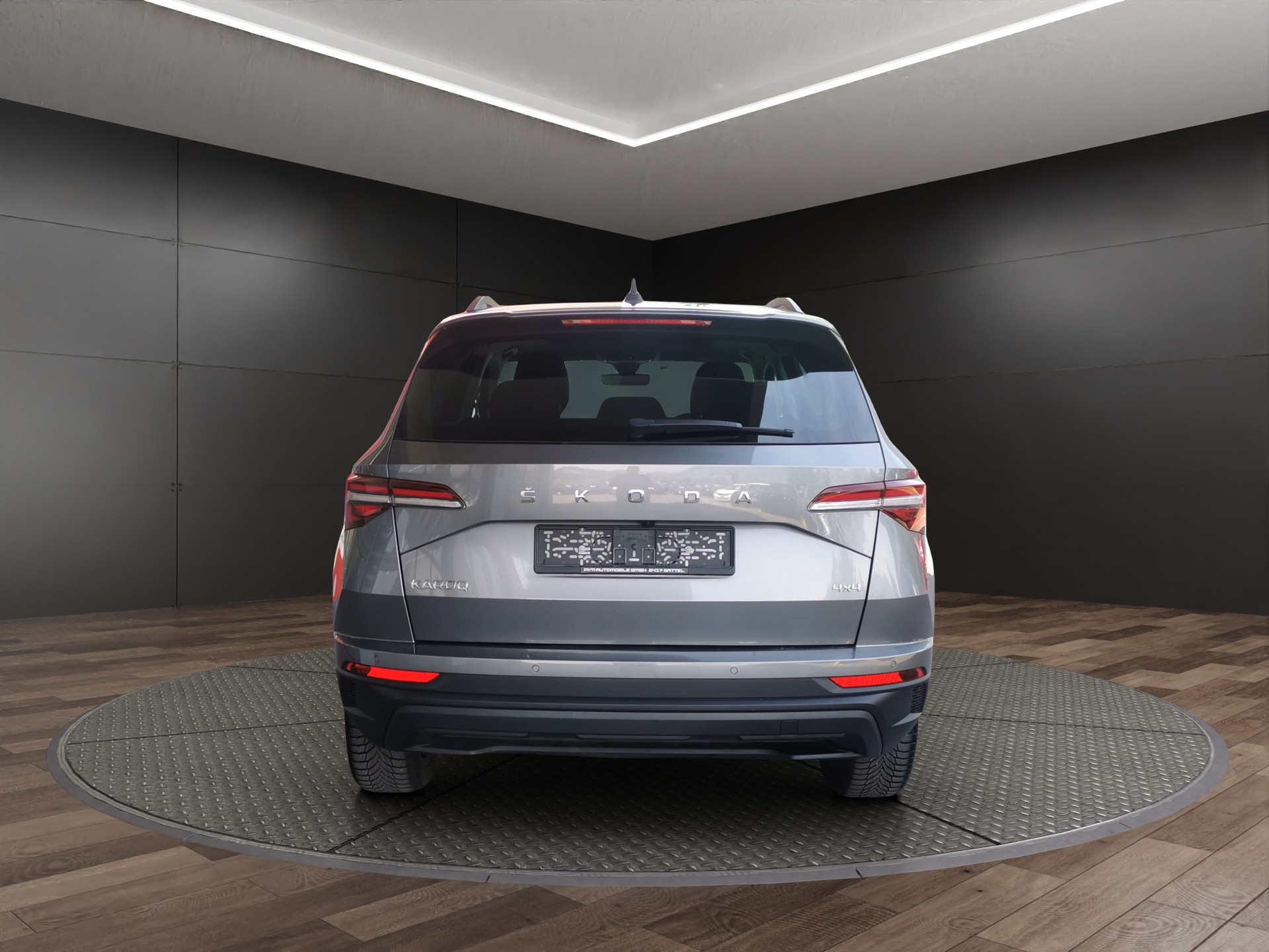 SKODA Karoq 2.0 TDI CR Style 4x4 DSG-image-7