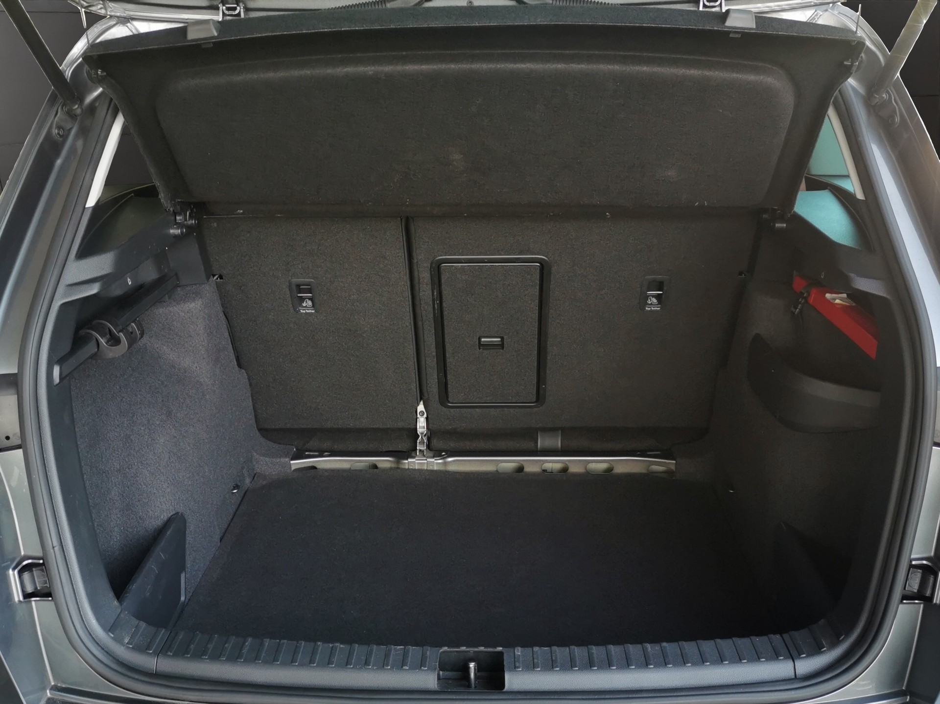 SKODA Karoq 2.0 TDI CR Style 4x4 DSG-image-8