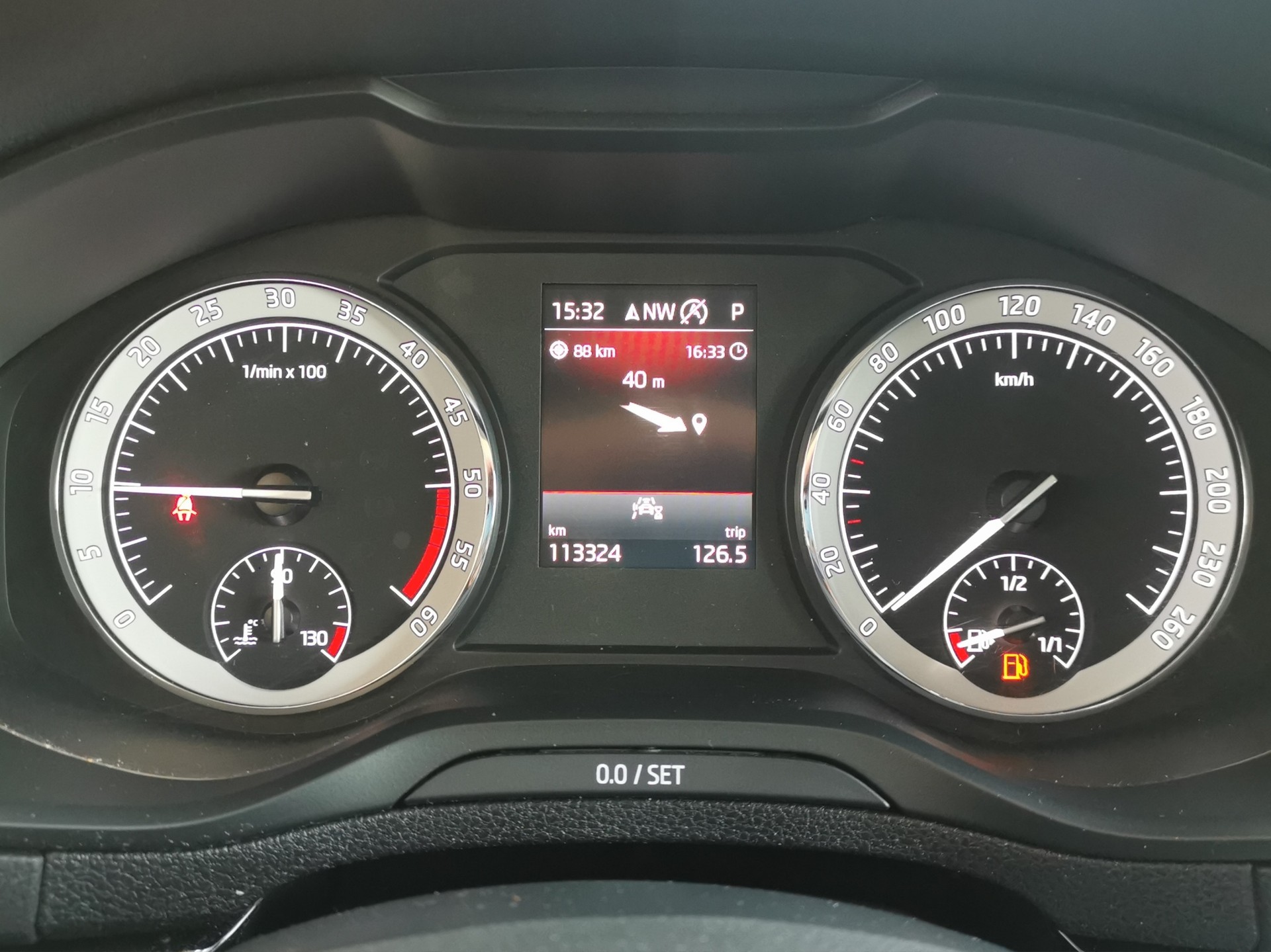 SKODA Karoq 2.0 TDI CR Style 4x4 DSG-image-17
