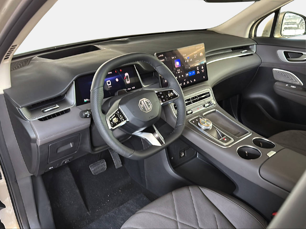 MG S6 EV 77 kWh Luxury 4WD-image-9
