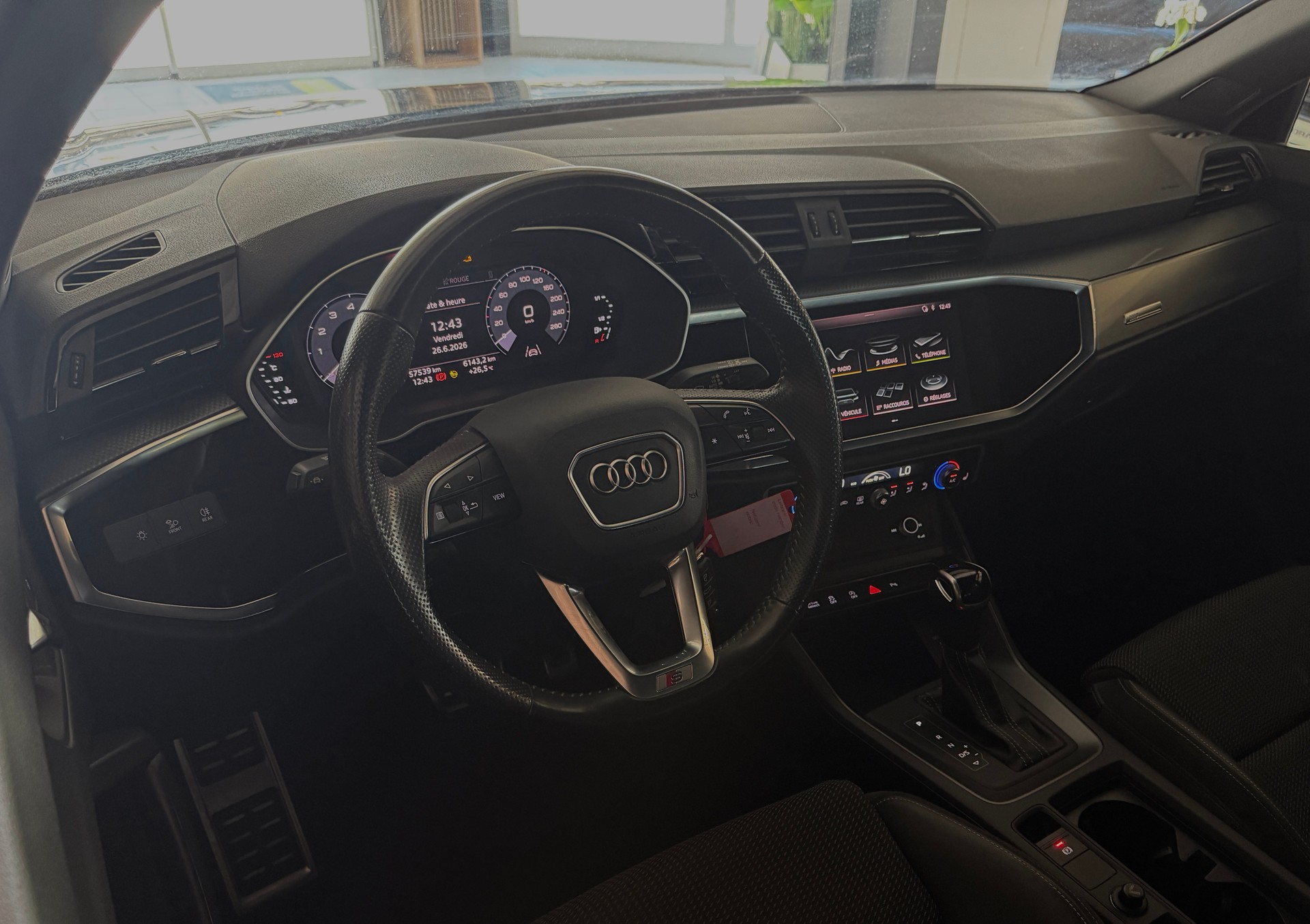 AUDI Q3 Sportback 35 TFSI S line S-tronic-image-8