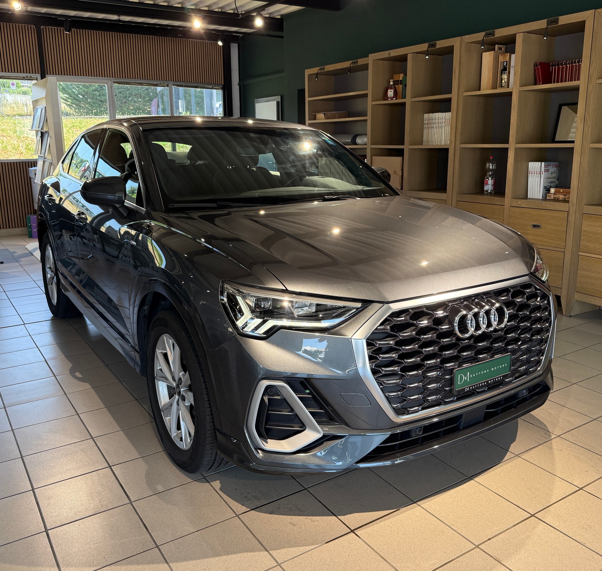 AUDI Q3 Sportback 35 TFSI S line S-tronic-showroom-element-1