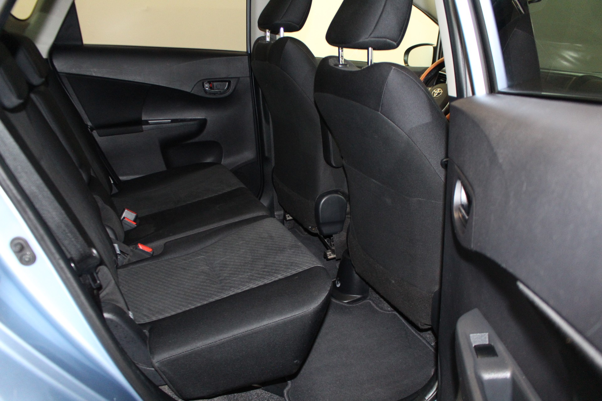 TOYOTA Verso-S 1.4 D-4D Linea Sol-image-9