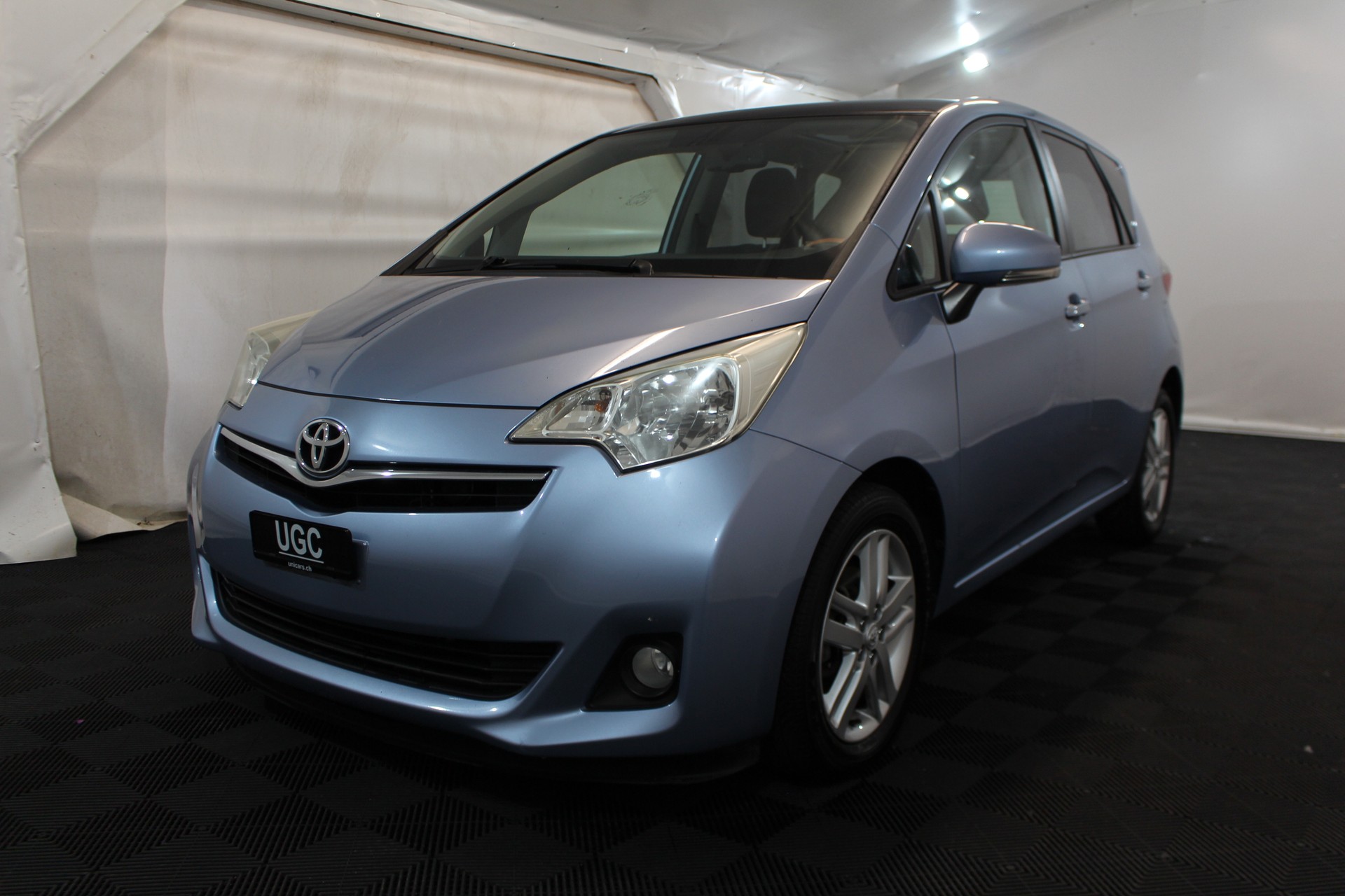 TOYOTA Verso-S 1.4 D-4D Linea Sol-showroom-element-2
