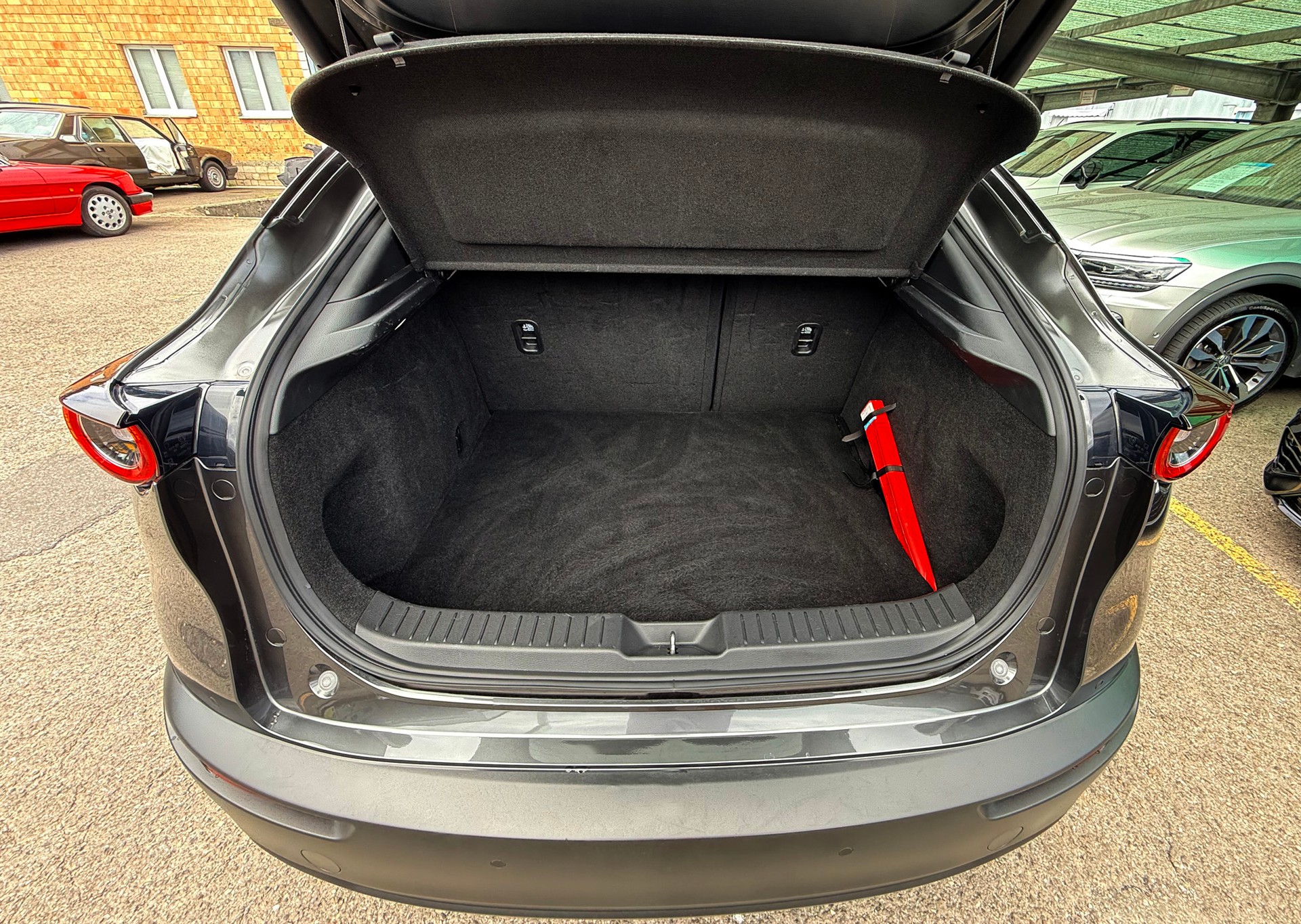 MAZDA CX-30 SKYACTIV-X M Hybrid 180 Revolution AWD Automat-image-21
