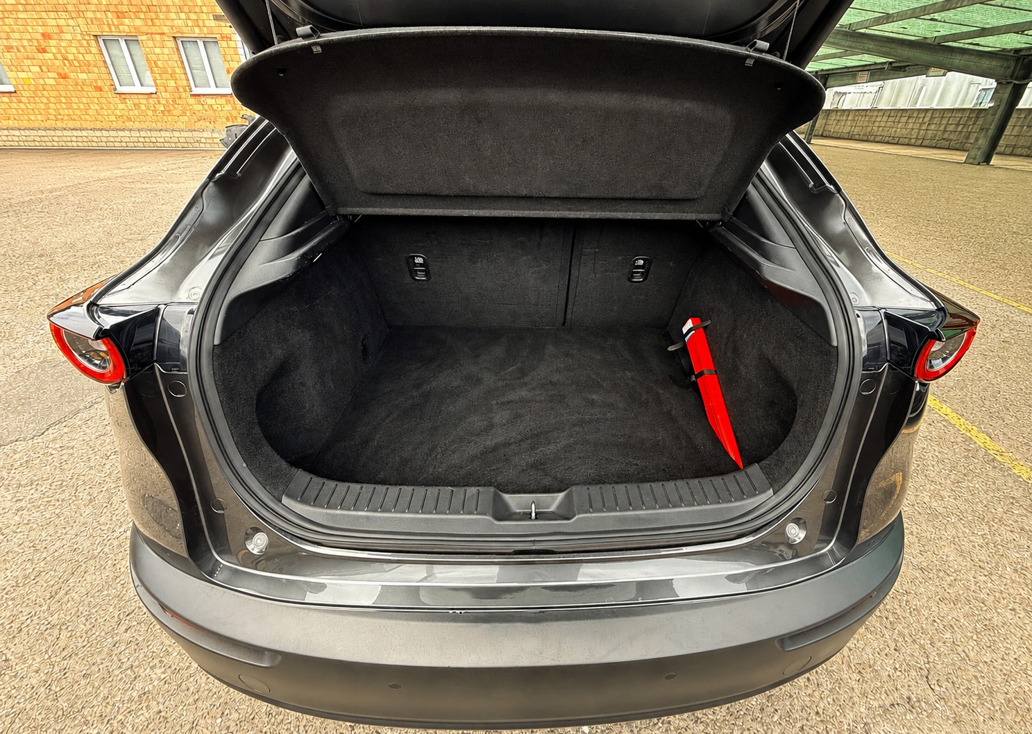 MAZDA CX-30 SKYACTIV-X M Hybrid 180 Revolution AWD Automat Leder-image-16
