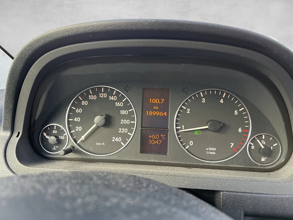 MERCEDES-BENZ A 180 (170) Classic Autotronic-image-15