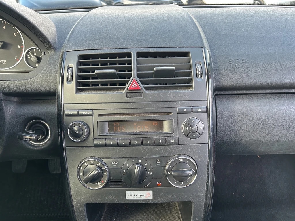 MERCEDES-BENZ A 180 (170) Classic Autotronic-image-14