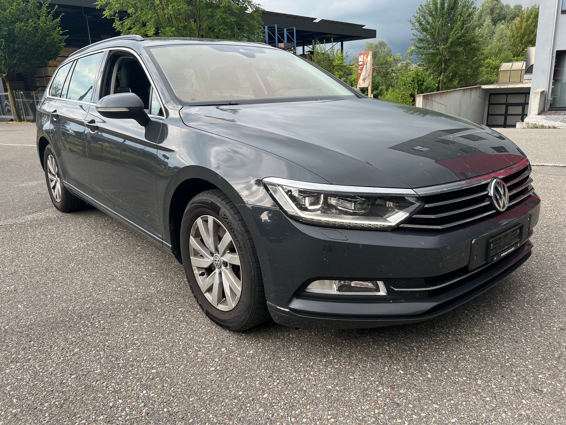 VW Passat Variant 2.0 TDI BMT Highline*Apple Carplay*-showroom-element-2