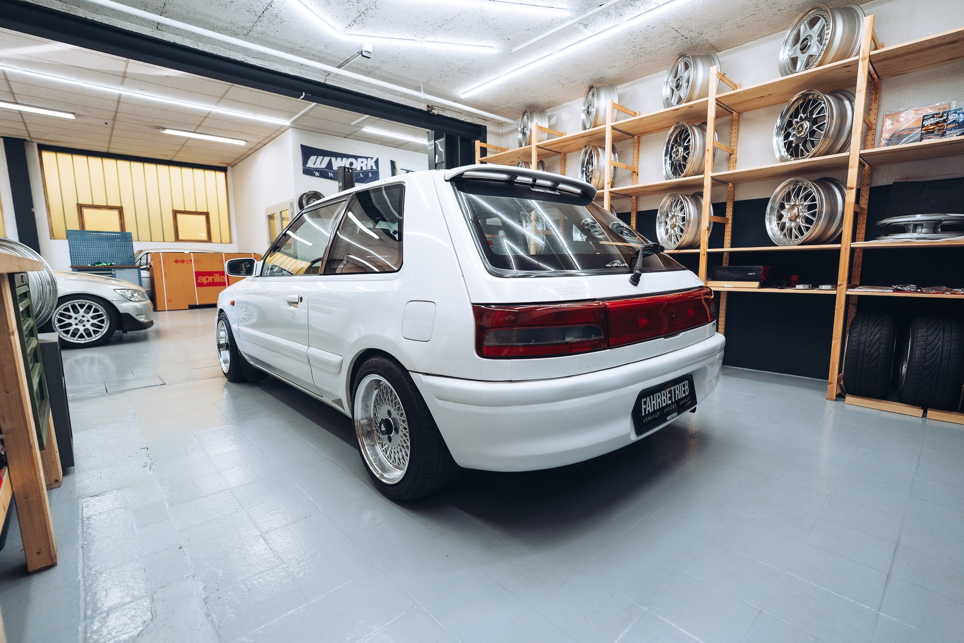 MAZDA 323 1.6i 16V ULTRA-S-image-8