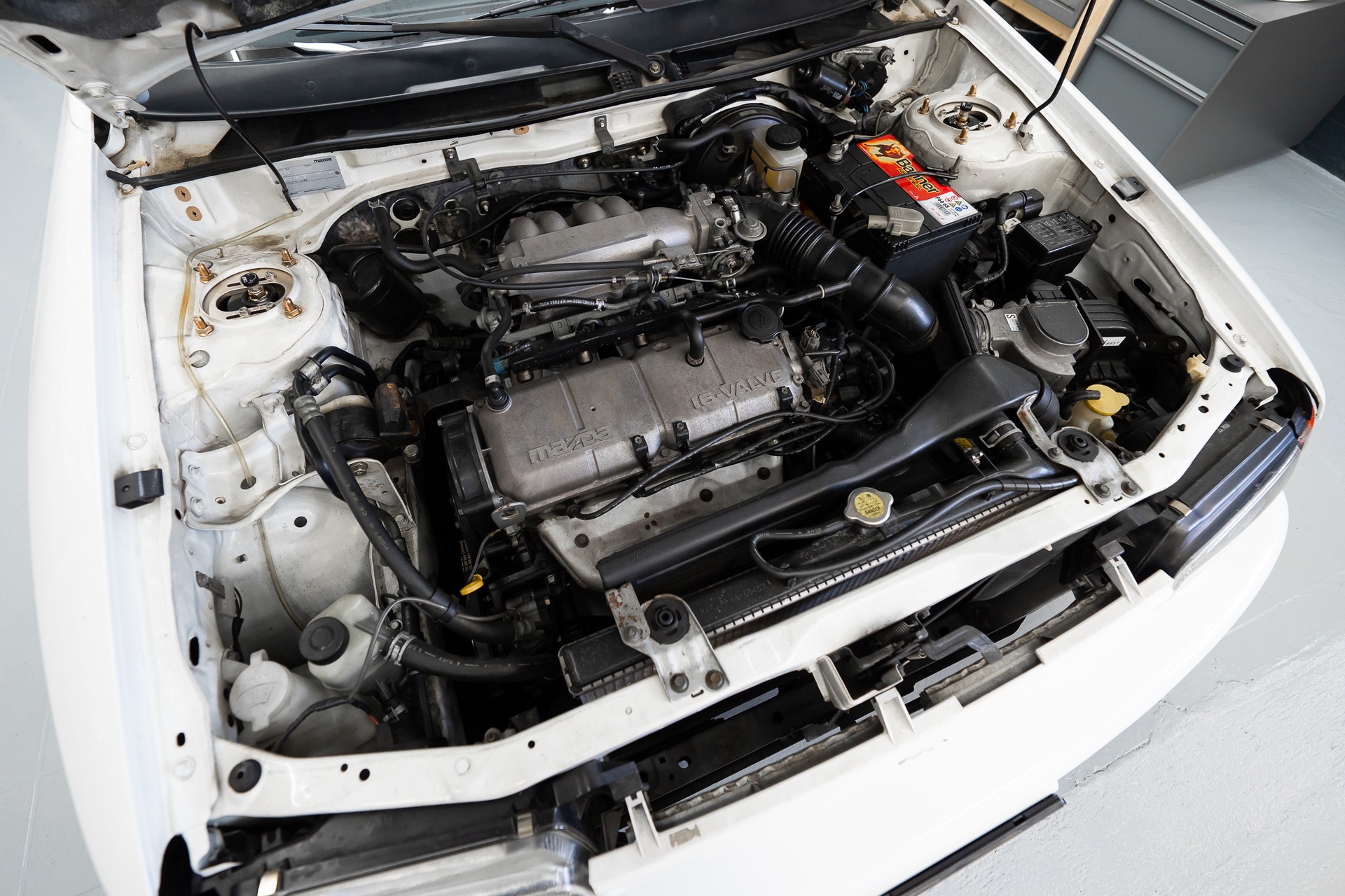 MAZDA 323 1.6i 16V ULTRA-S-image-14