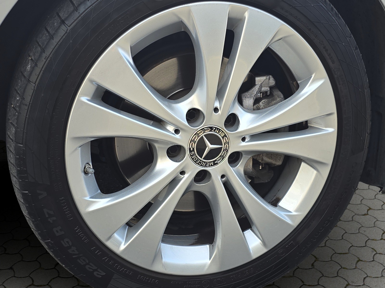 MERCEDES-BENZ B 180 Urban 7G-DCT-image-7