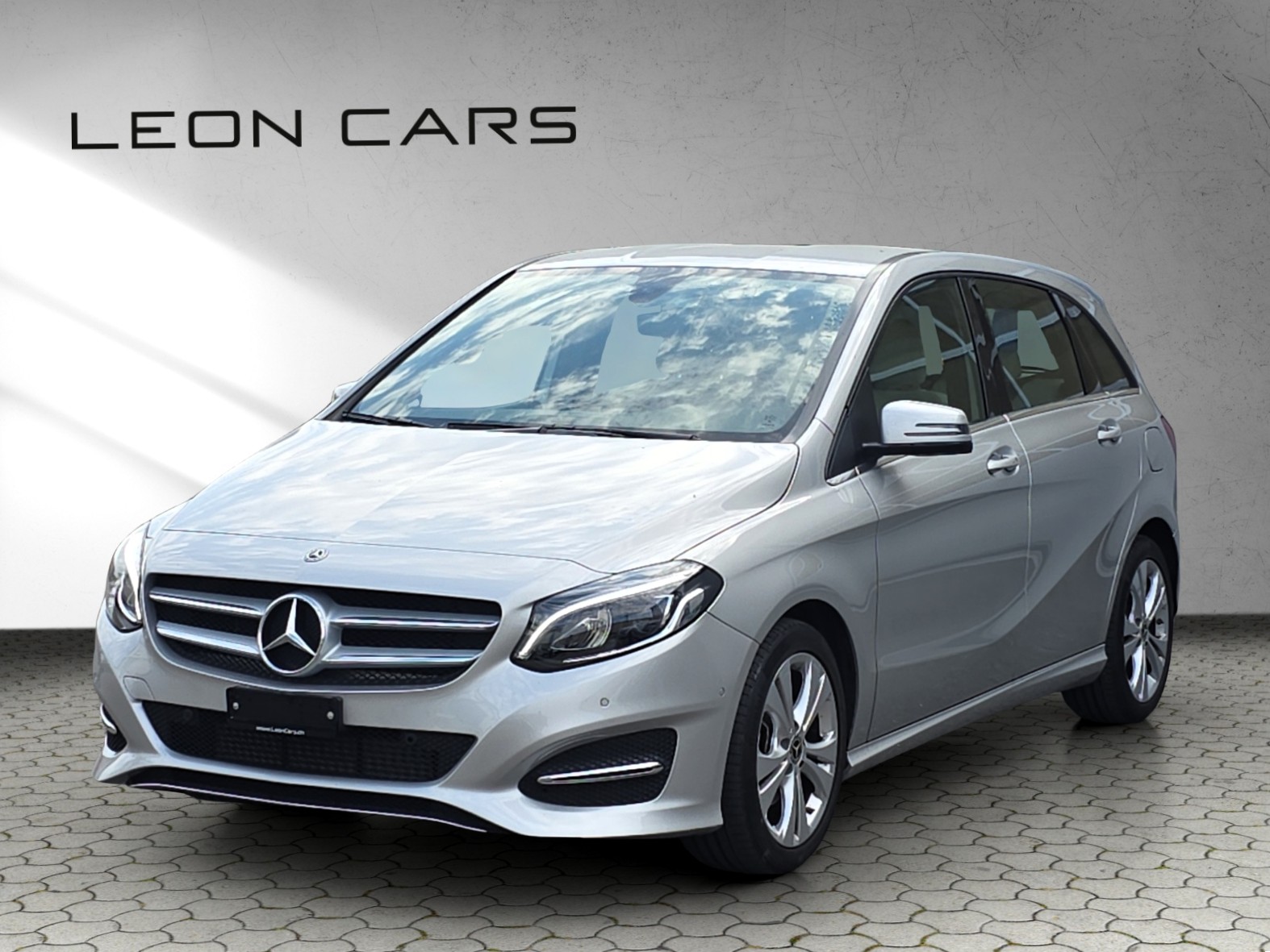 MERCEDES-BENZ B 180 Urban 7G-DCT