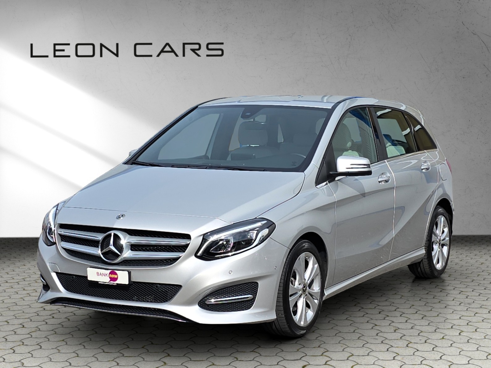 MERCEDES-BENZ B 180 Urban 7G-DCT-image-0
