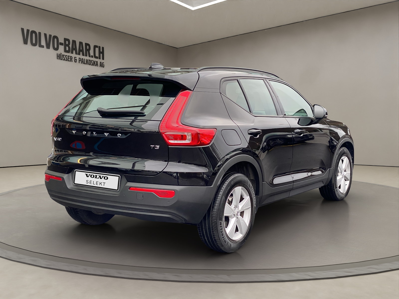 VOLVO XC40 1.5 T3 Momentum Light-image-5