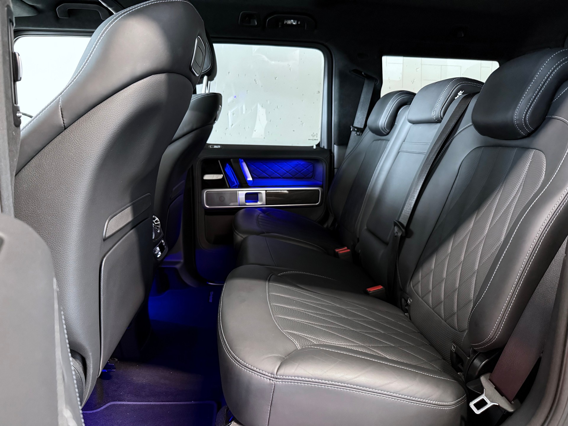 MERCEDES-BENZ G 63 AMG | SONDERLACKIERUNG AMG | CARBON PAKET-image-12