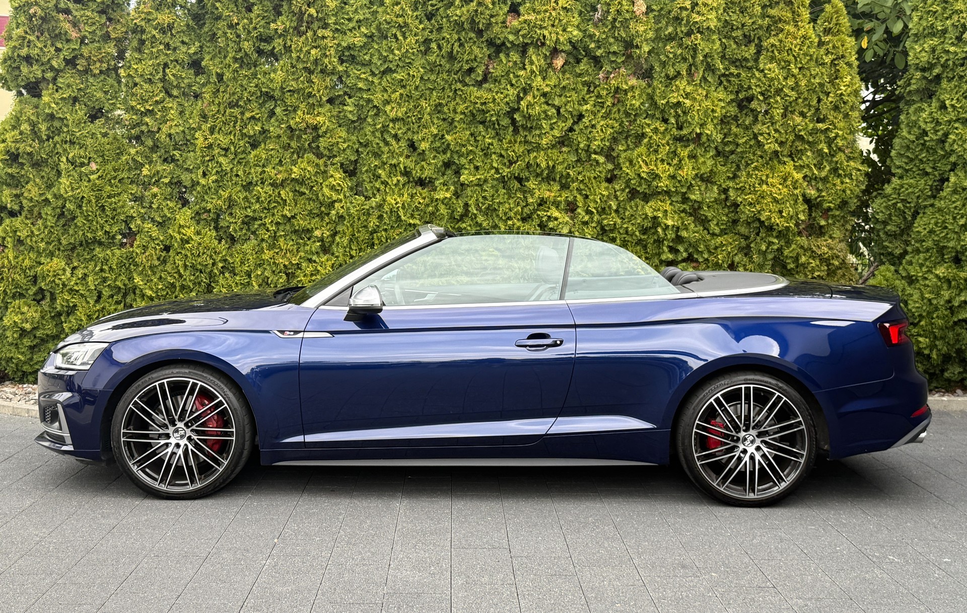 AUDI S5 Cabriolet 3.0 TFSI quattro tiptronic-image-9