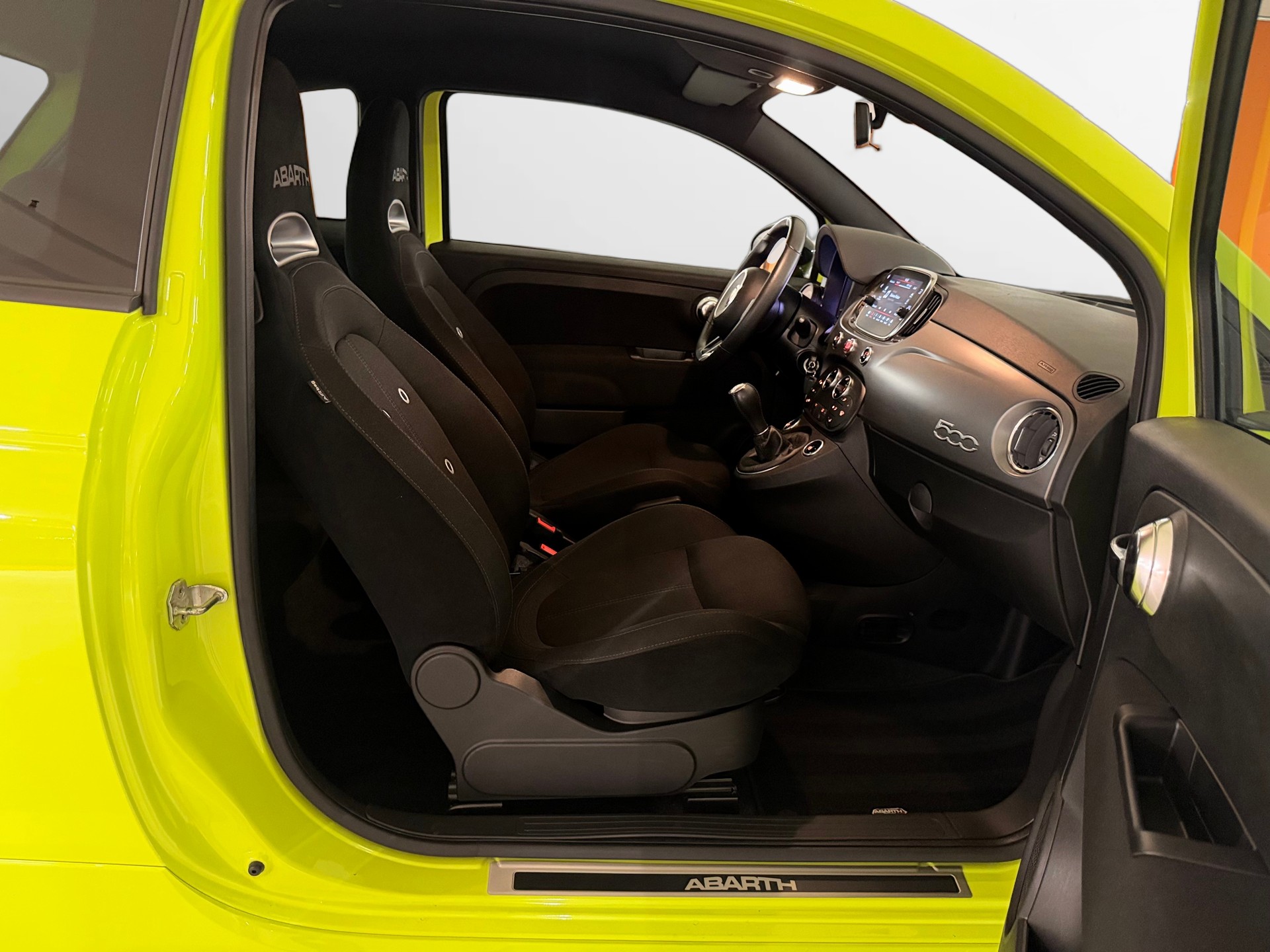 FIAT 595 1.4 16V Turbo Abarth Pista - 70th Anniversary-image-18