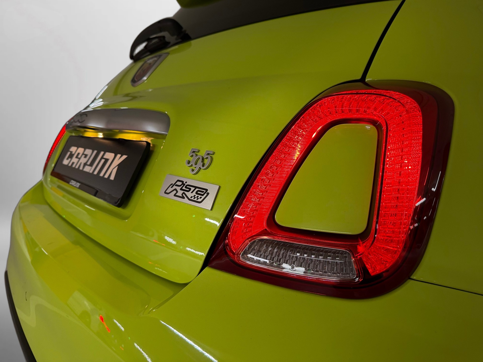FIAT 595 1.4 16V Turbo Abarth Pista - 70th Anniversary-image-25