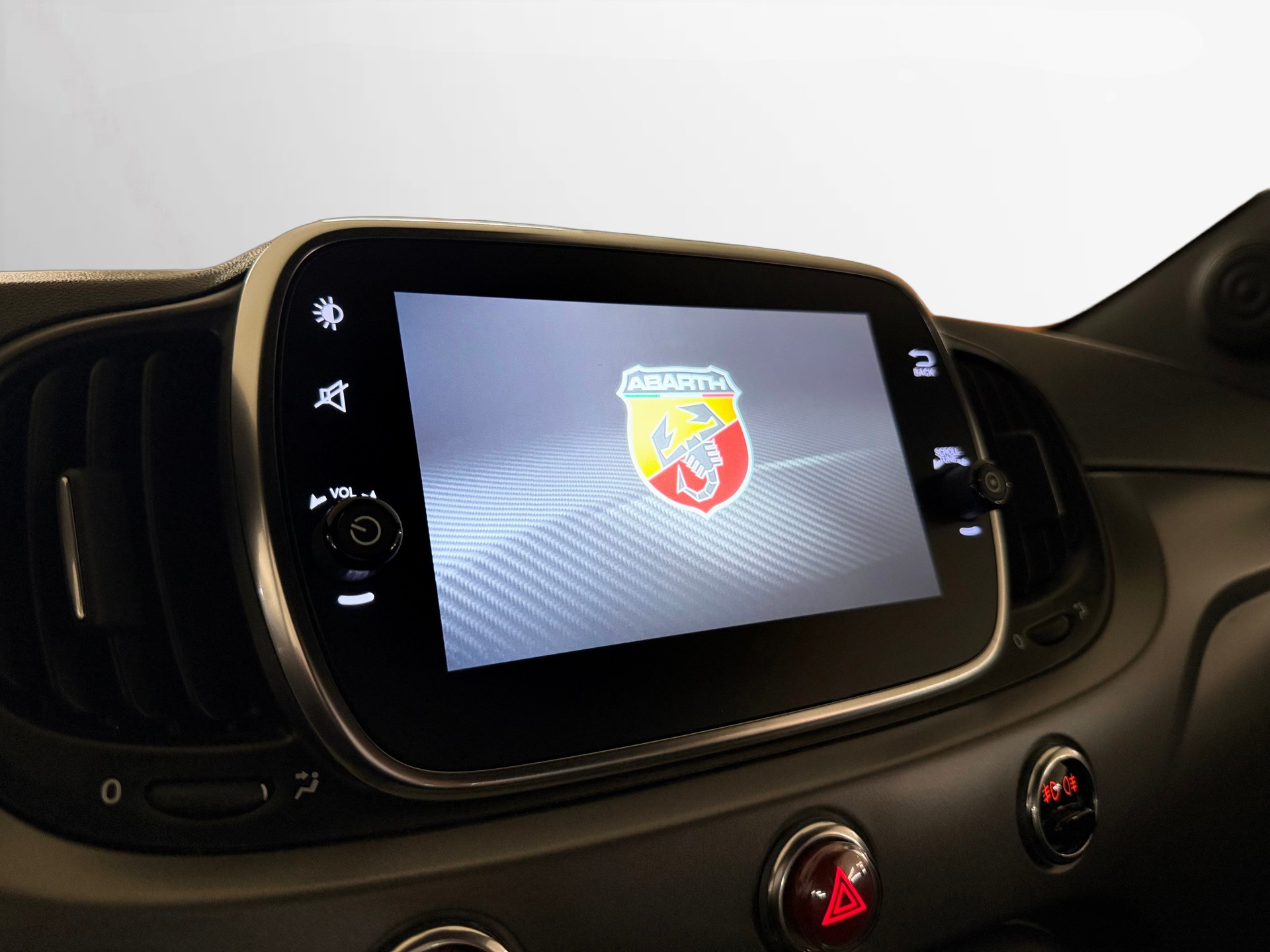 FIAT 595 1.4 16V Turbo Abarth Pista - 70th Anniversary-image-14