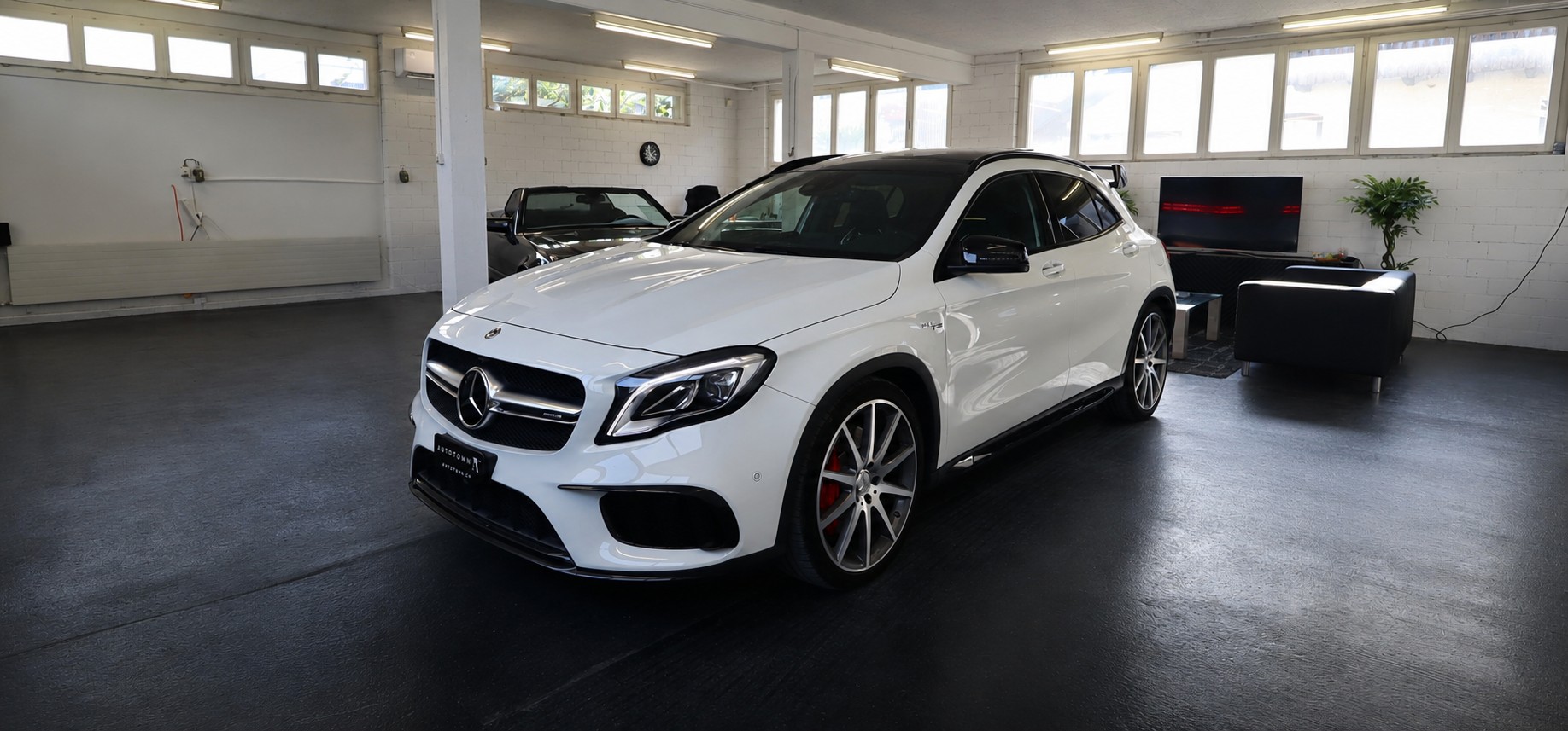 MERCEDES-BENZ GLA 45 AMG 4Matic 7G-DCT