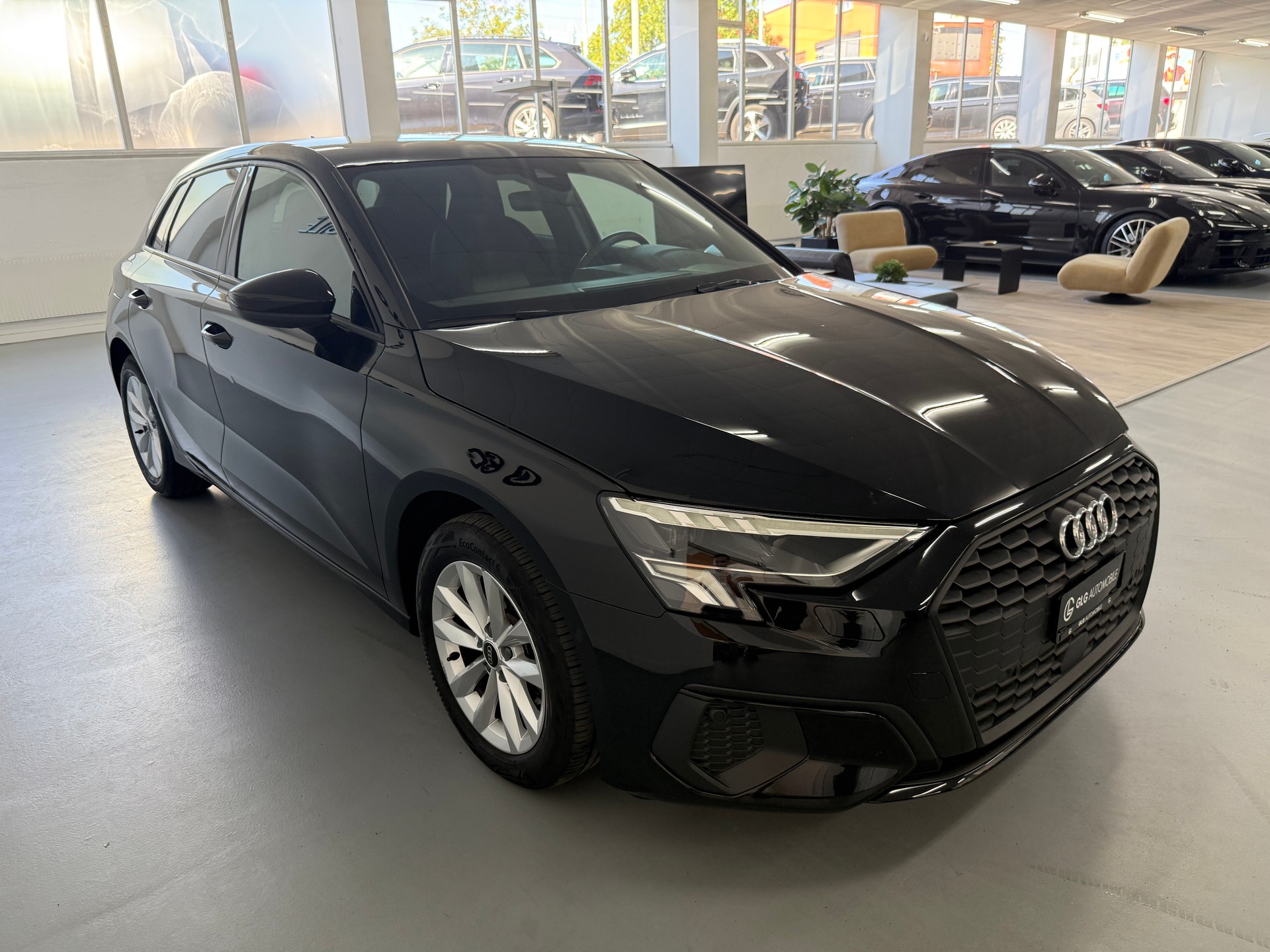 AUDI A3 Sportback 35 TFSI advanced Attraction S-tronic-showroom-element-2