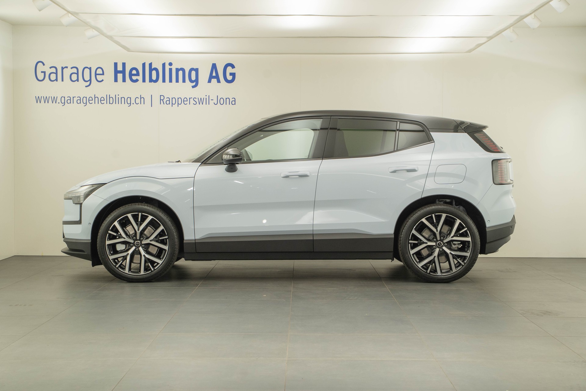 VOLVO EX30 P8 Ultra AWD-showroom-element-2