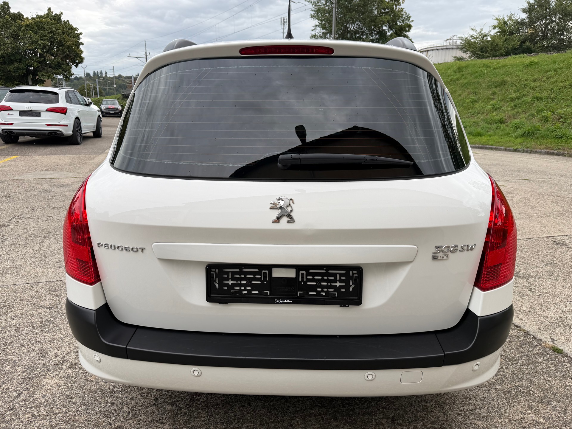 PEUGEOT 308 SW 1.6 HDI Access EGS6-showroom-element-3