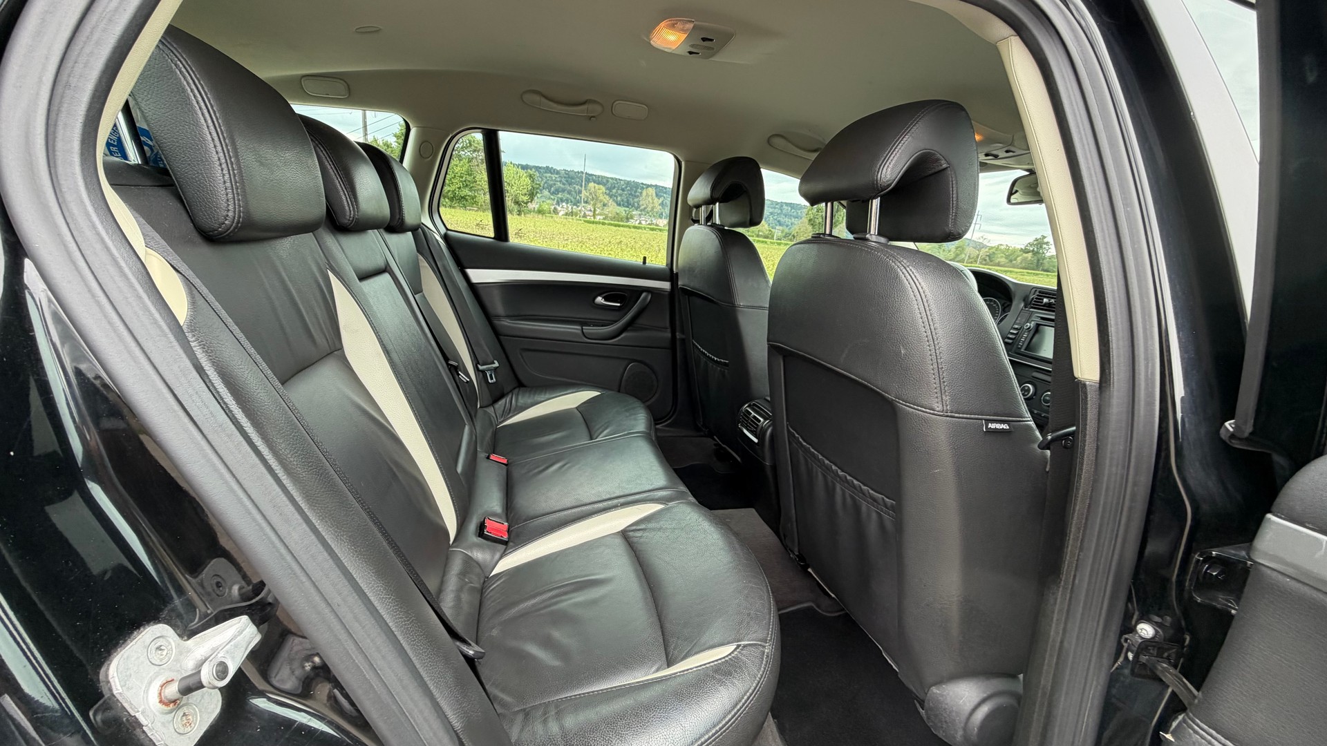 SAAB 9-3 1.9 TTiD Vector-image-11