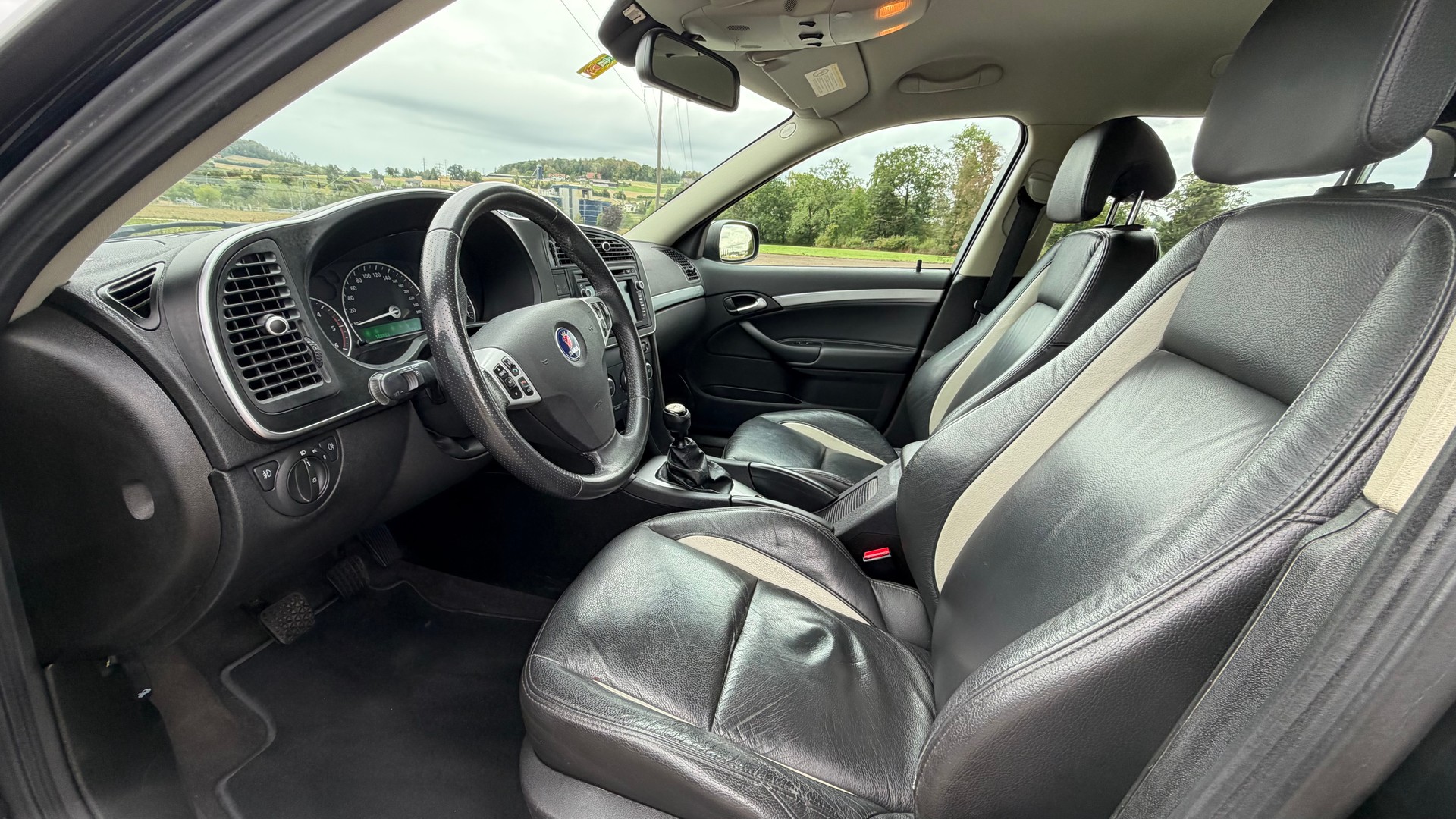 SAAB 9-3 1.9 TTiD Vector-image-8