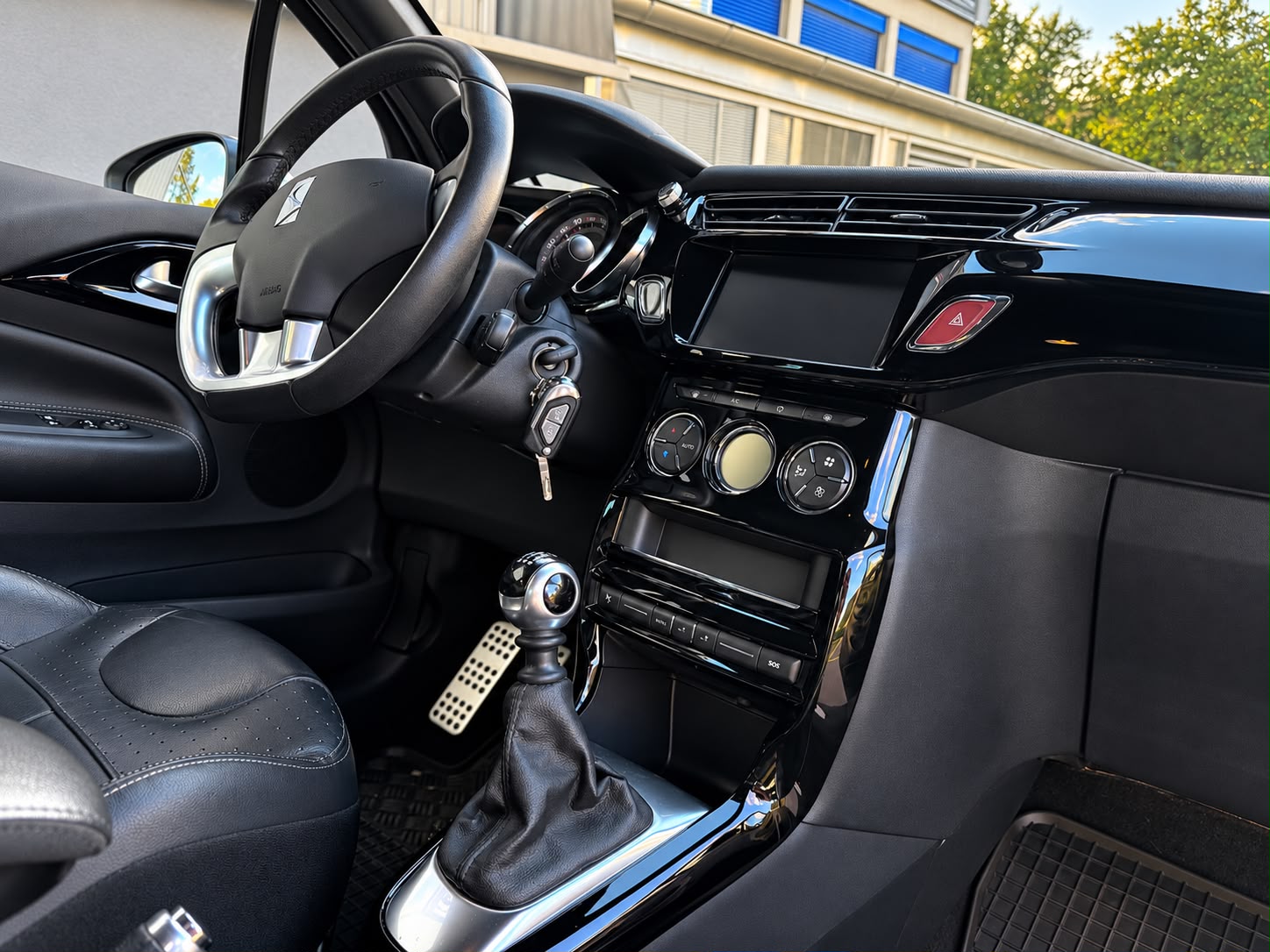 DS AUTOMOBILES DS3 1.6 THP Sport Chic-image-14