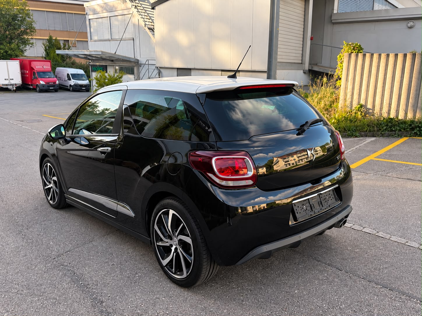 DS AUTOMOBILES DS3 1.6 THP Sport Chic-showroom-element-3