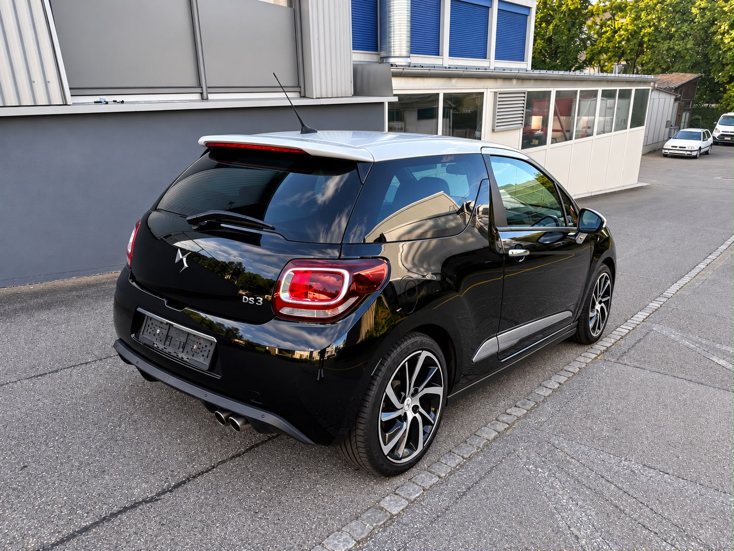 DS AUTOMOBILES DS3 1.6 THP Sport Chic-showroom-element-2