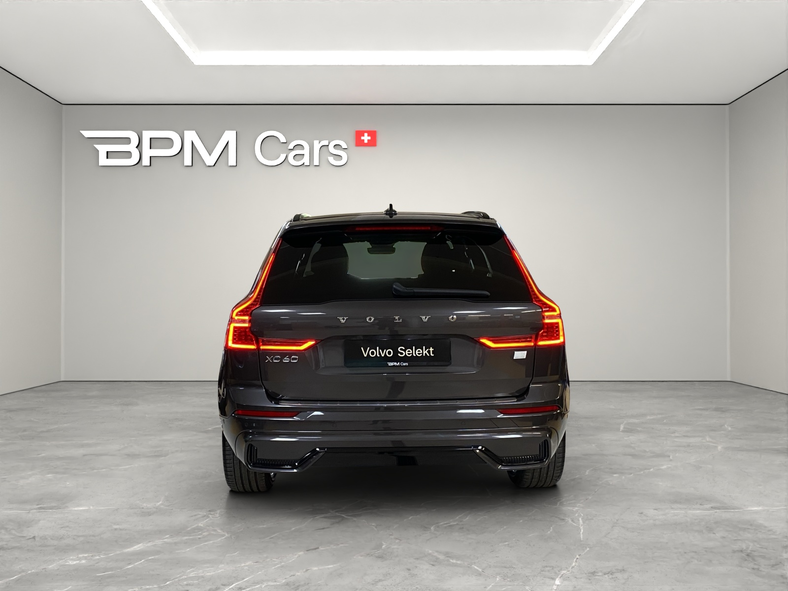 VOLVO XC60 T8 eAWD PluginHybrid Ultimate Dark Geartronic-showroom-element-3
