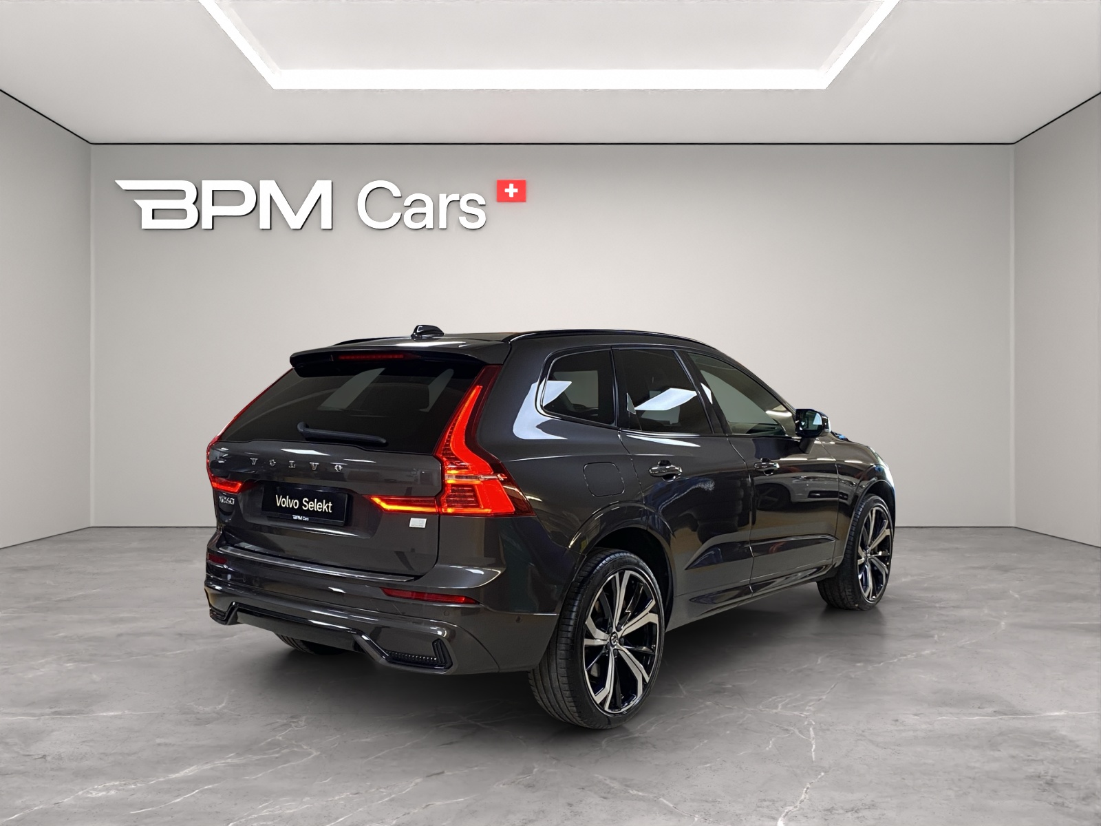VOLVO XC60 T8 eAWD PluginHybrid Ultimate Dark Geartronic-showroom-element-1
