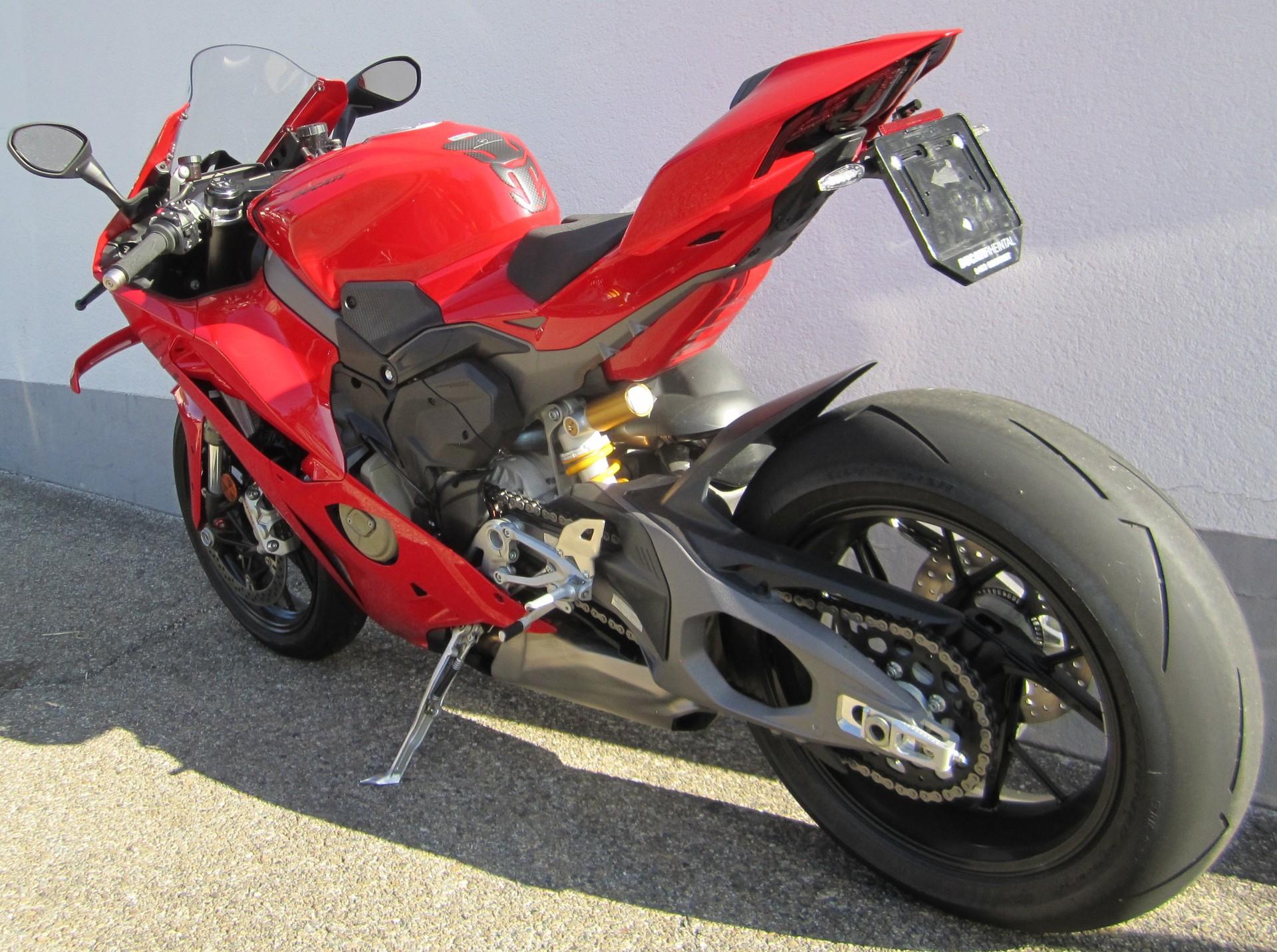 DUCATI Panigale V4-image-3