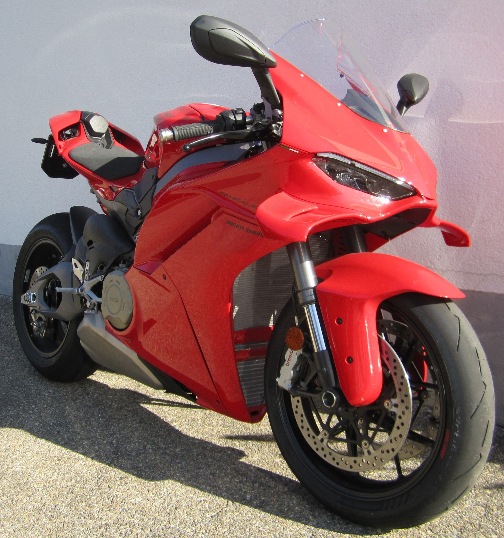 DUCATI Panigale V4-image-1