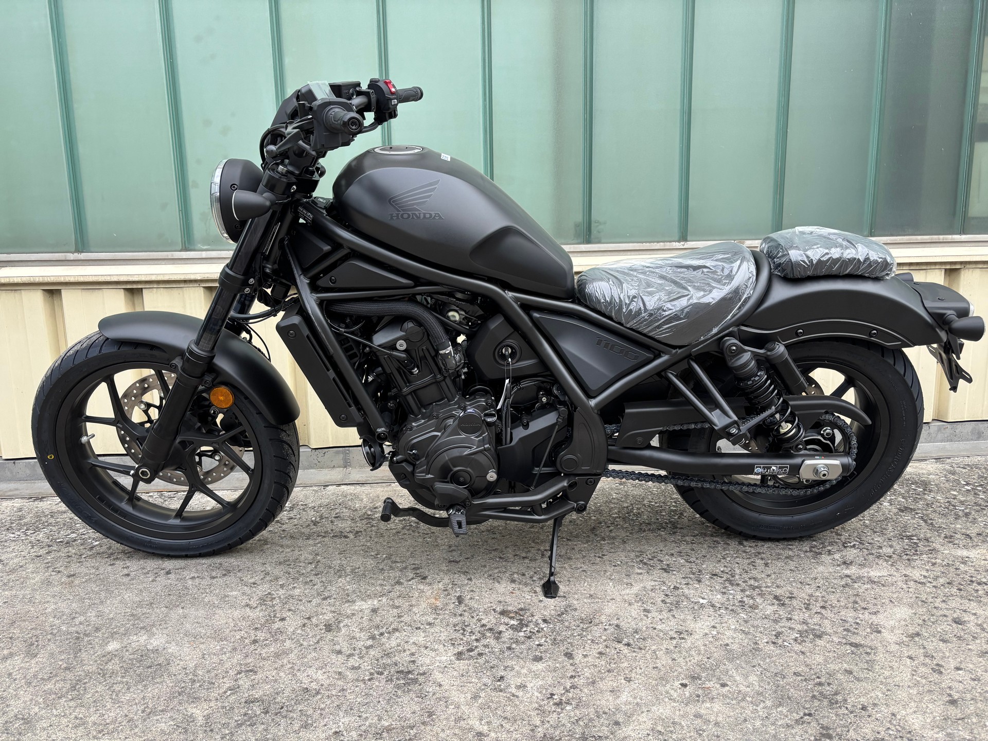 HONDA CMX 1100 Rebel-image-1